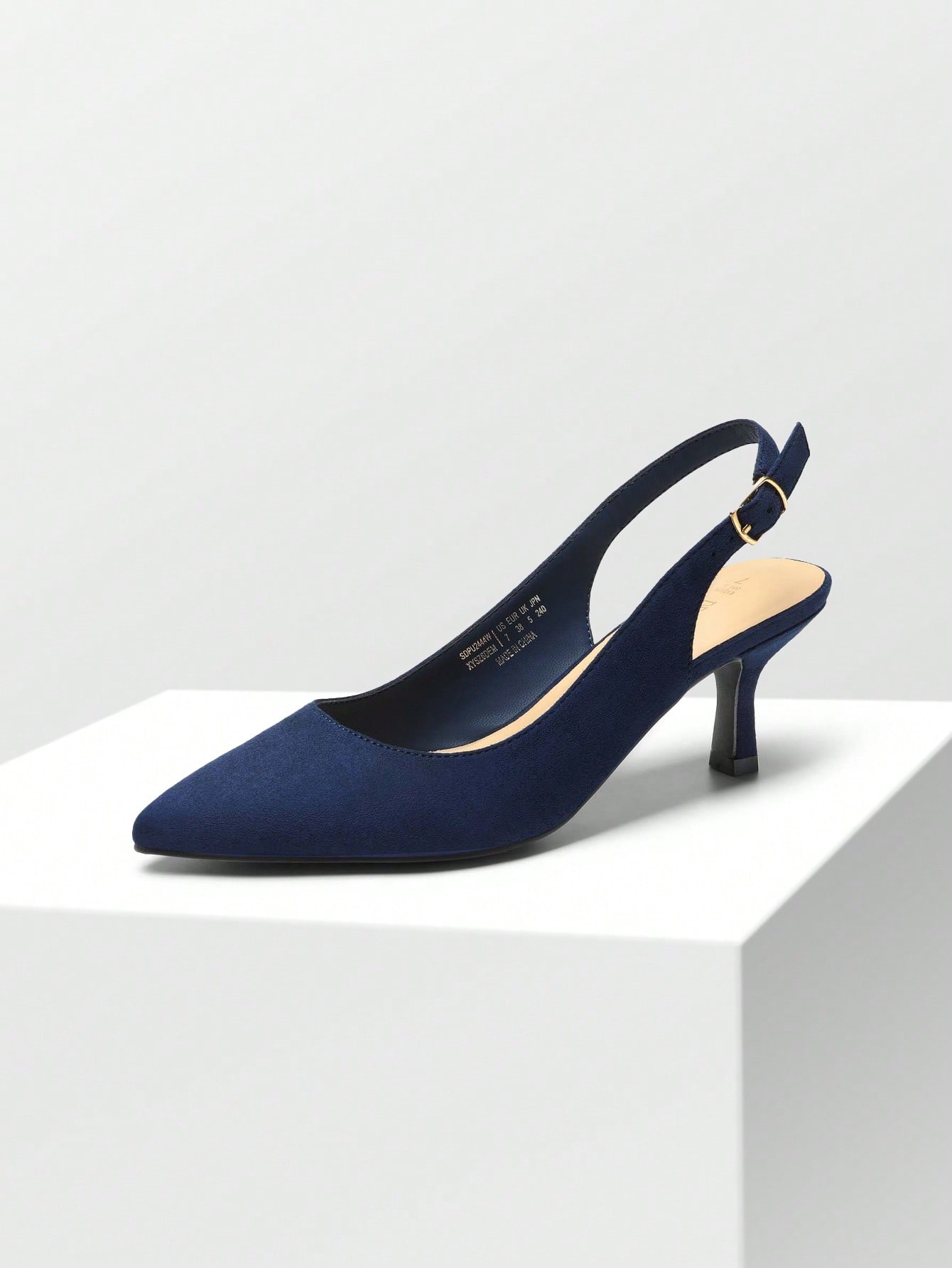 In Navy Blue Women Pumps