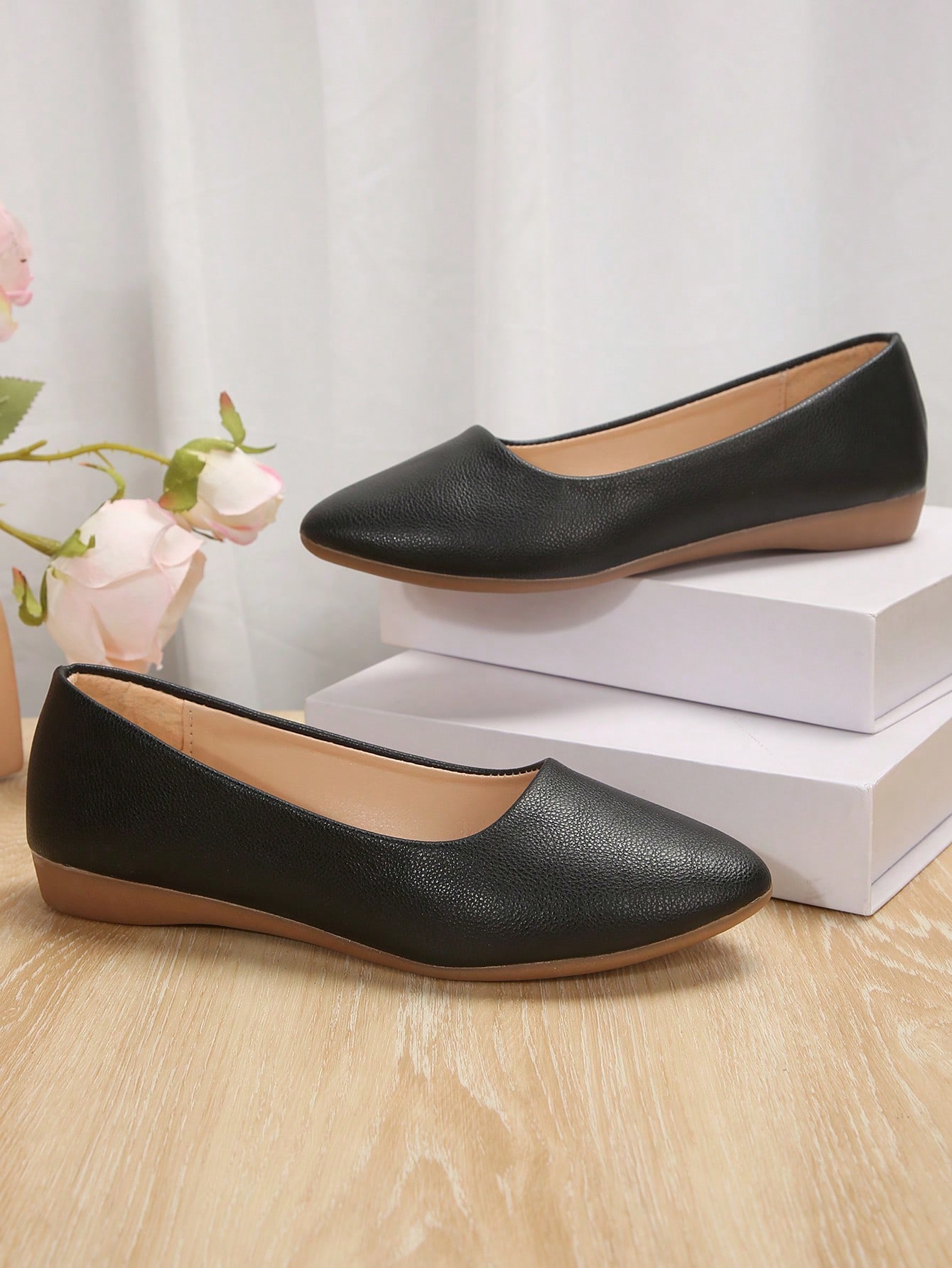 In Black Women Flats