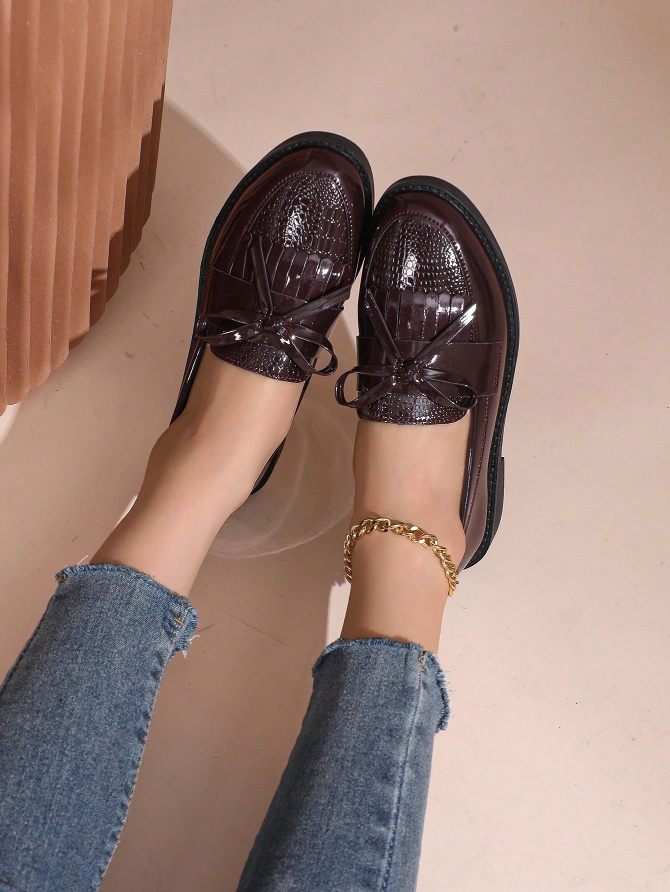 In Burgundy Women Flats