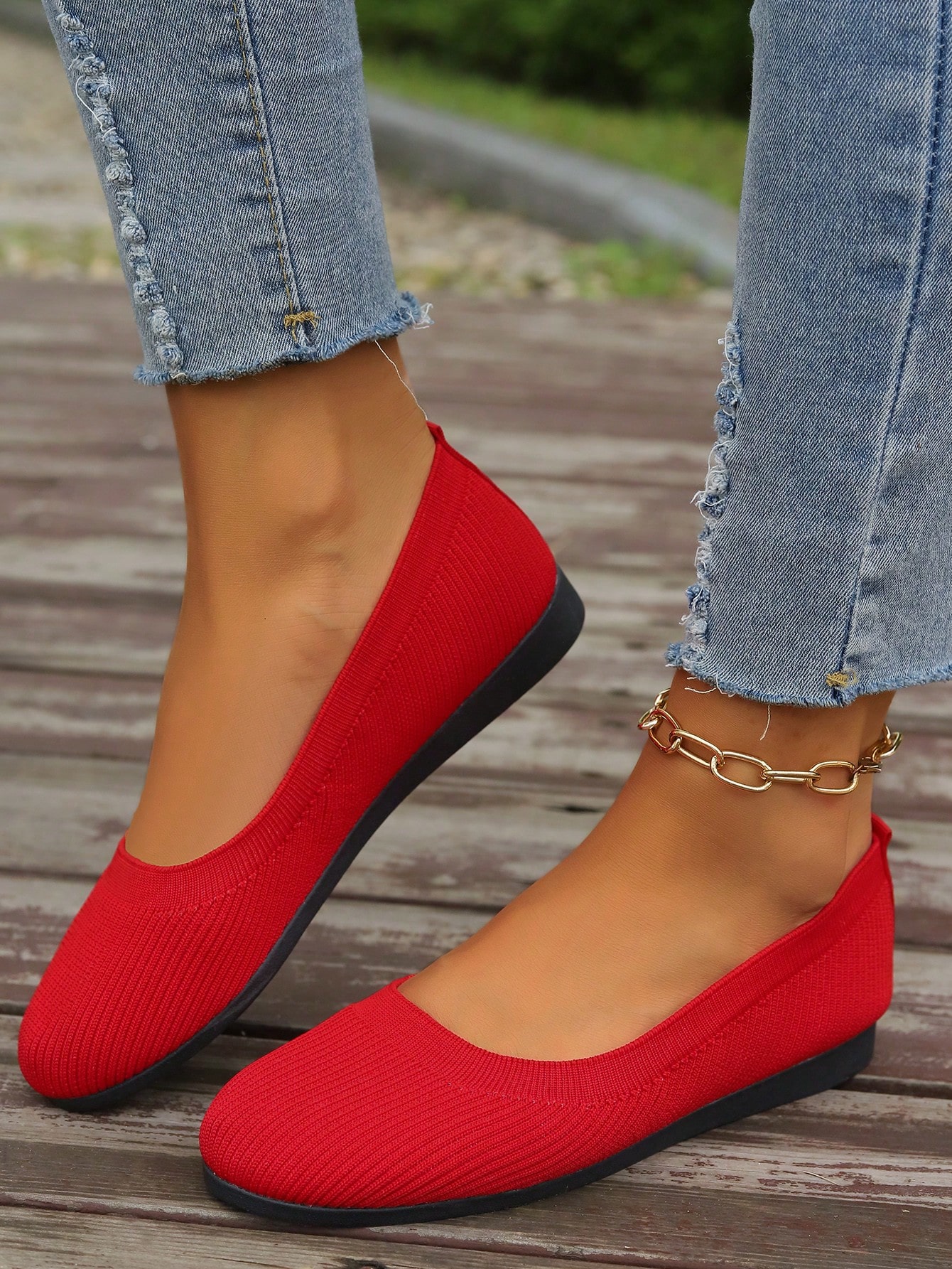 In Red Women Flats