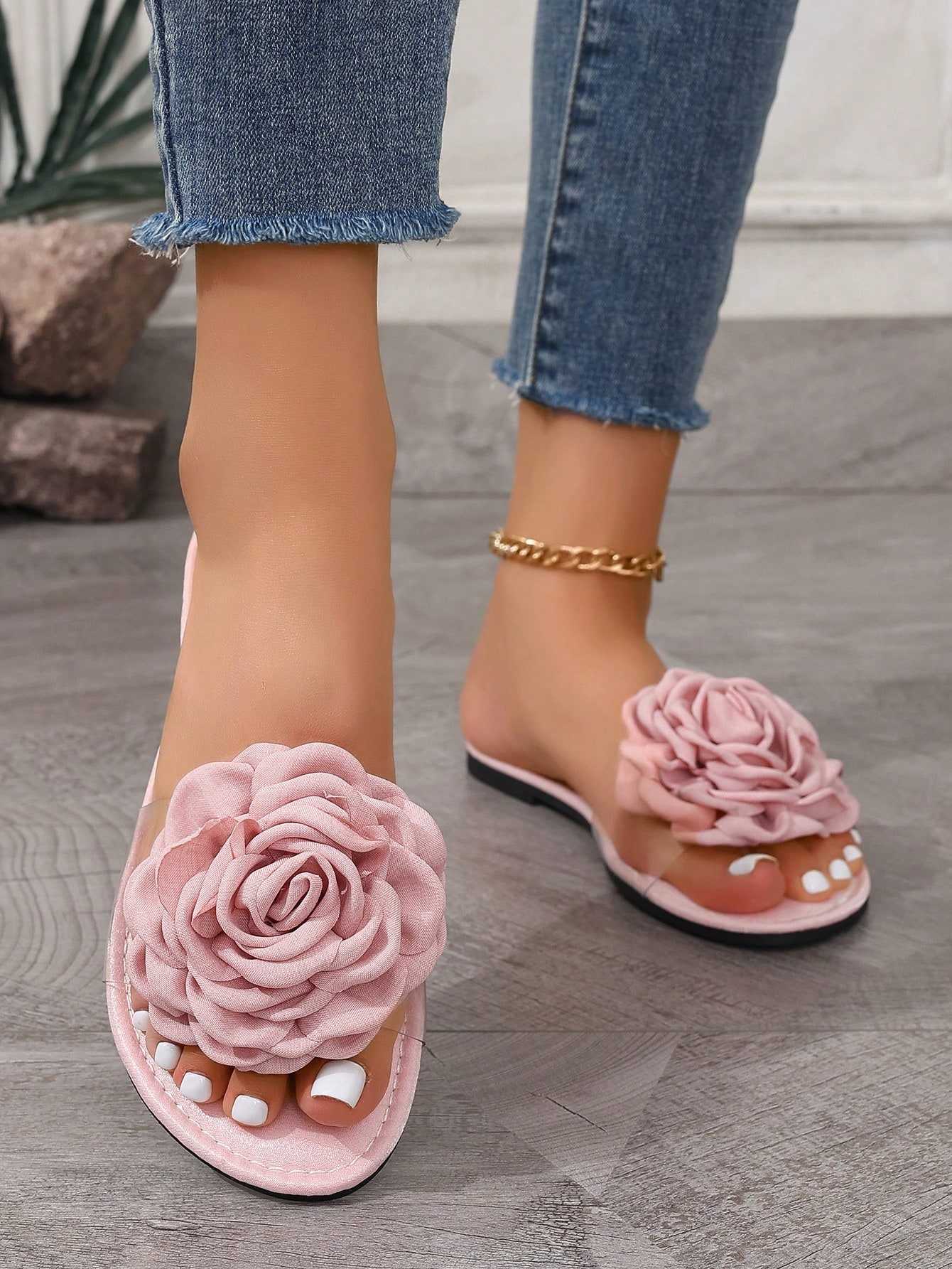 In Baby Pink Women Flat Sandals