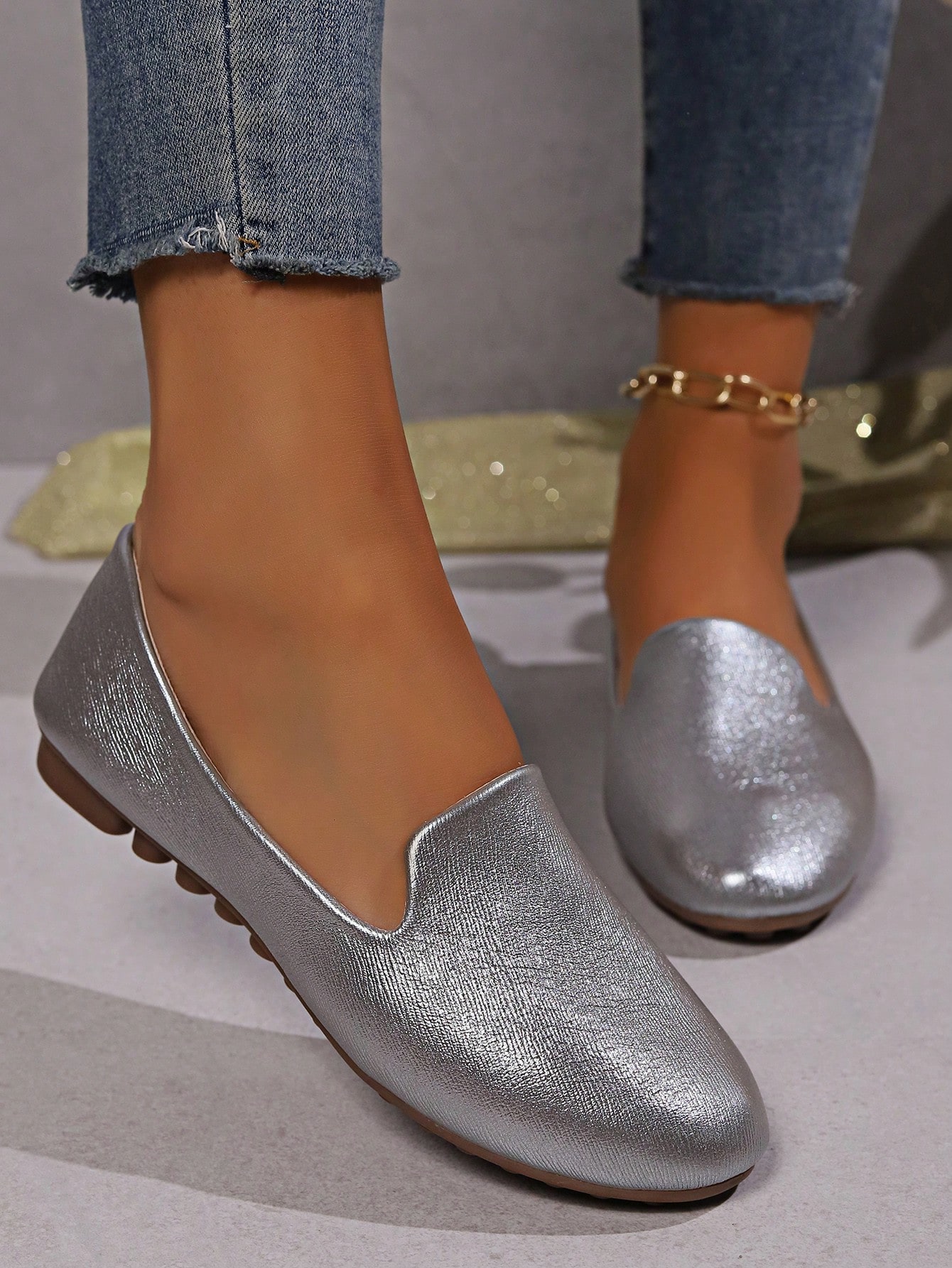 In Silver Women Flats