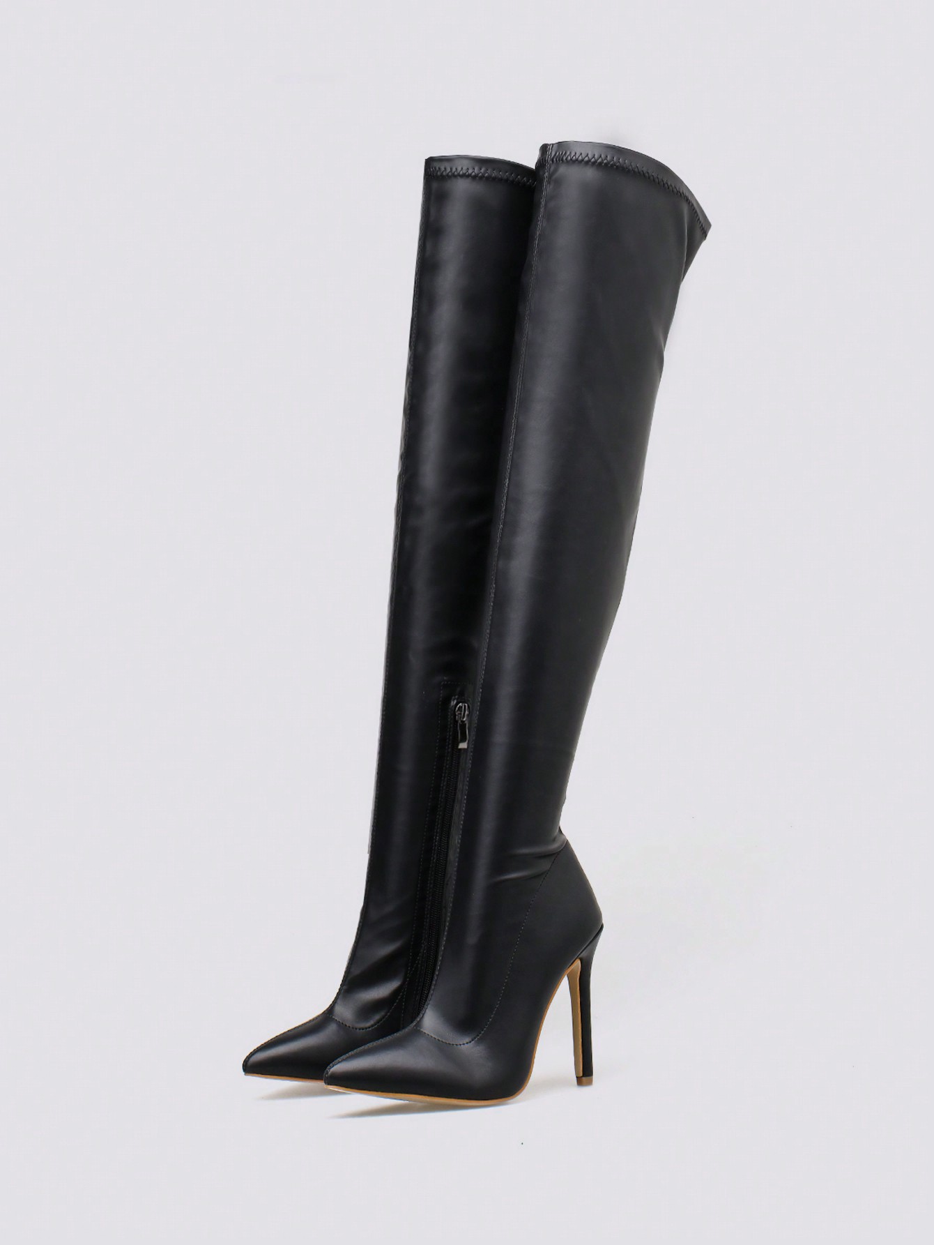 In Black Women Knee-High Boots