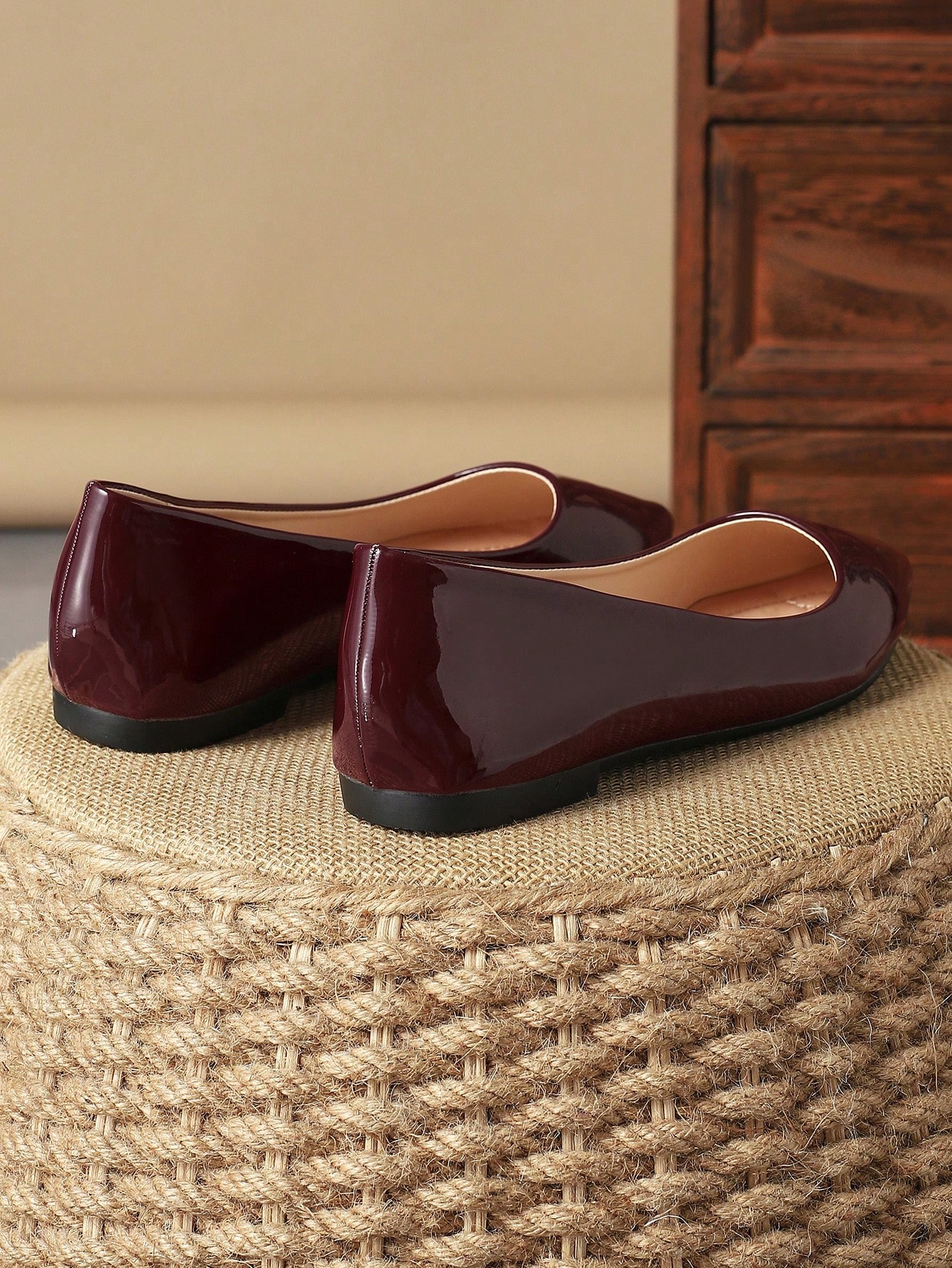 In Burgundy Women Flats