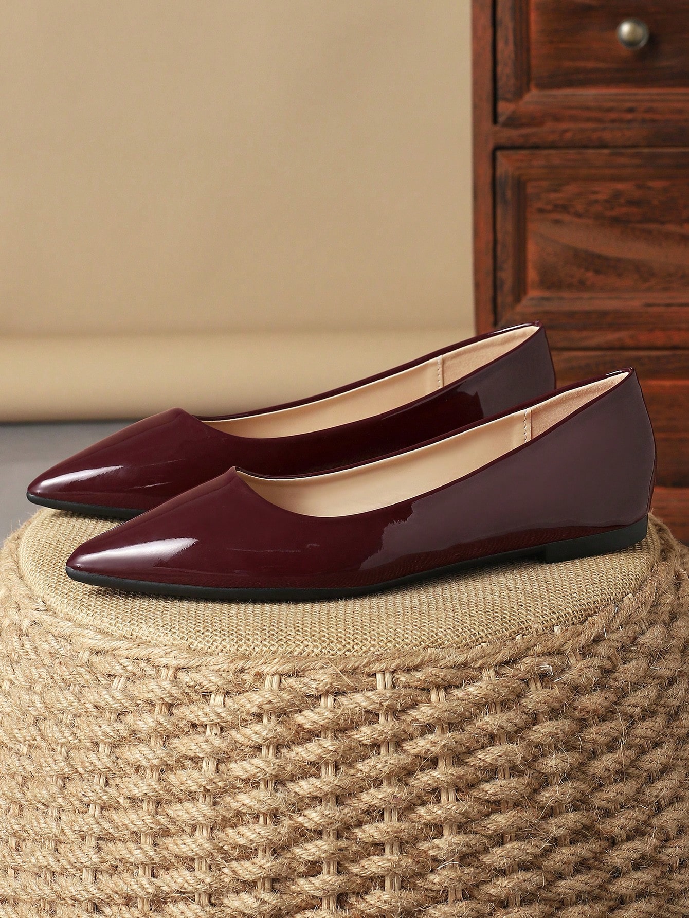 In Burgundy Women Flats