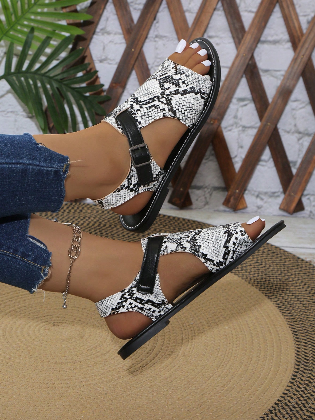 In Black and White Women Sandals