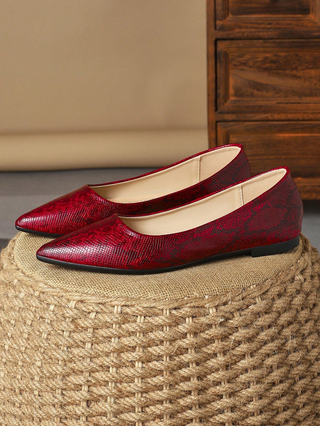 In Burgundy Women Flats