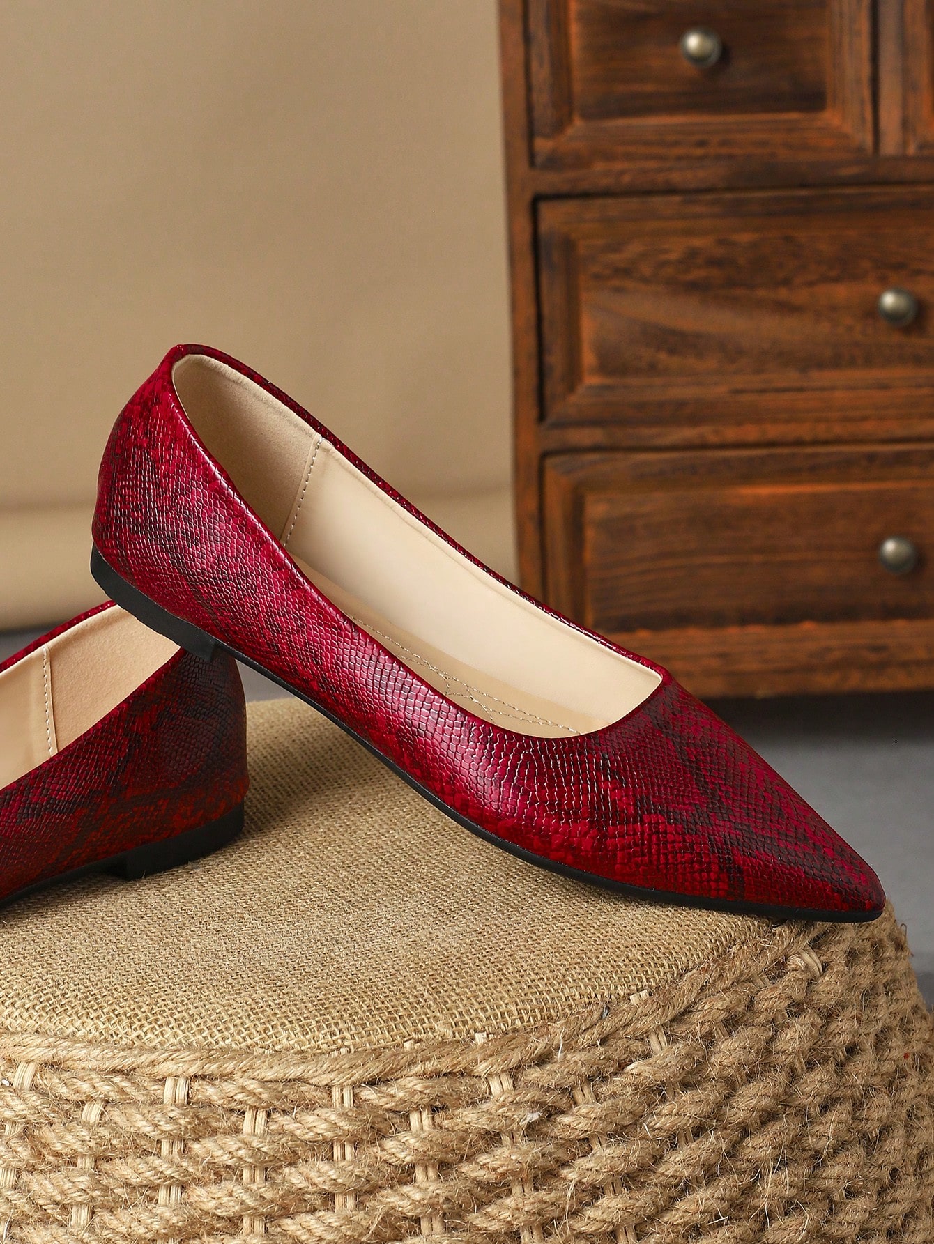 In Burgundy Women Flats