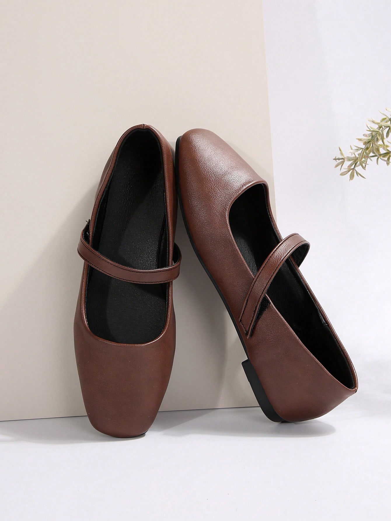 In Brown Women Flats