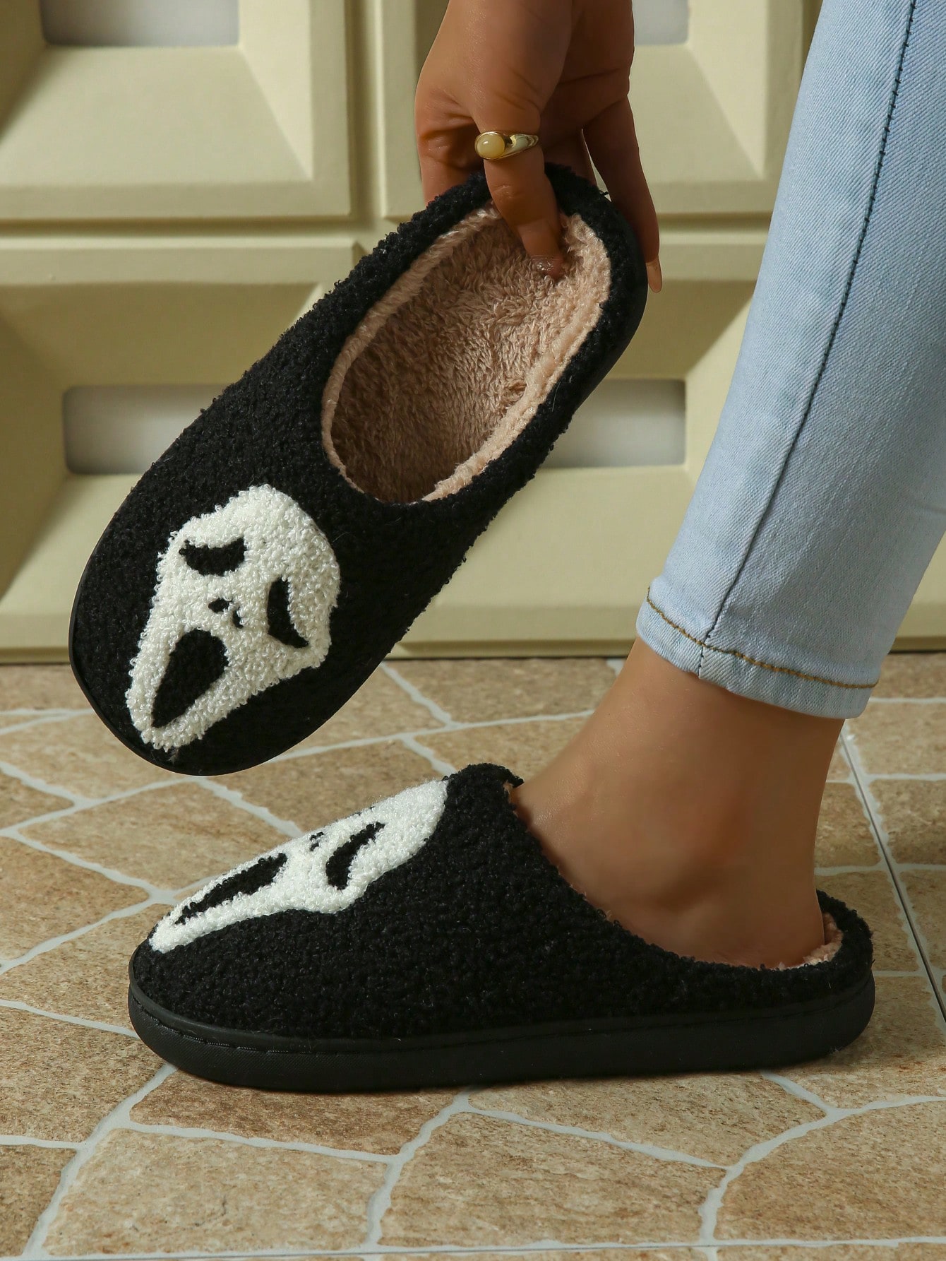 In Black Women Home Slippers