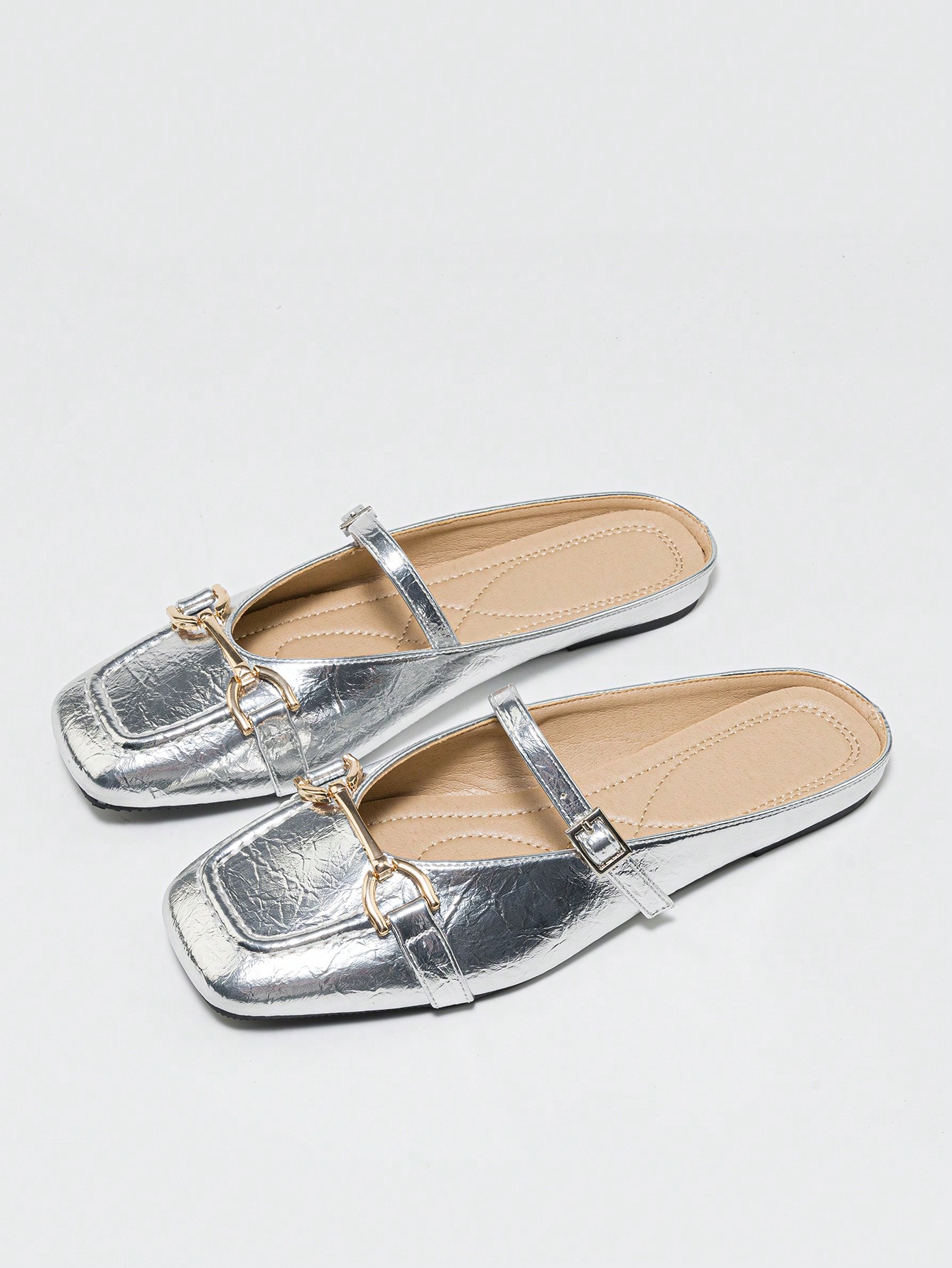 In Silver Women Flats