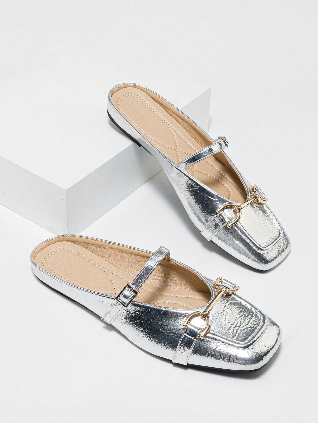 In Silver Women Flats