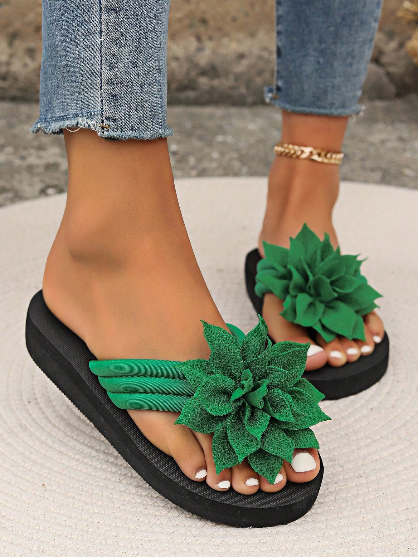 In Green Women Flip-Flops