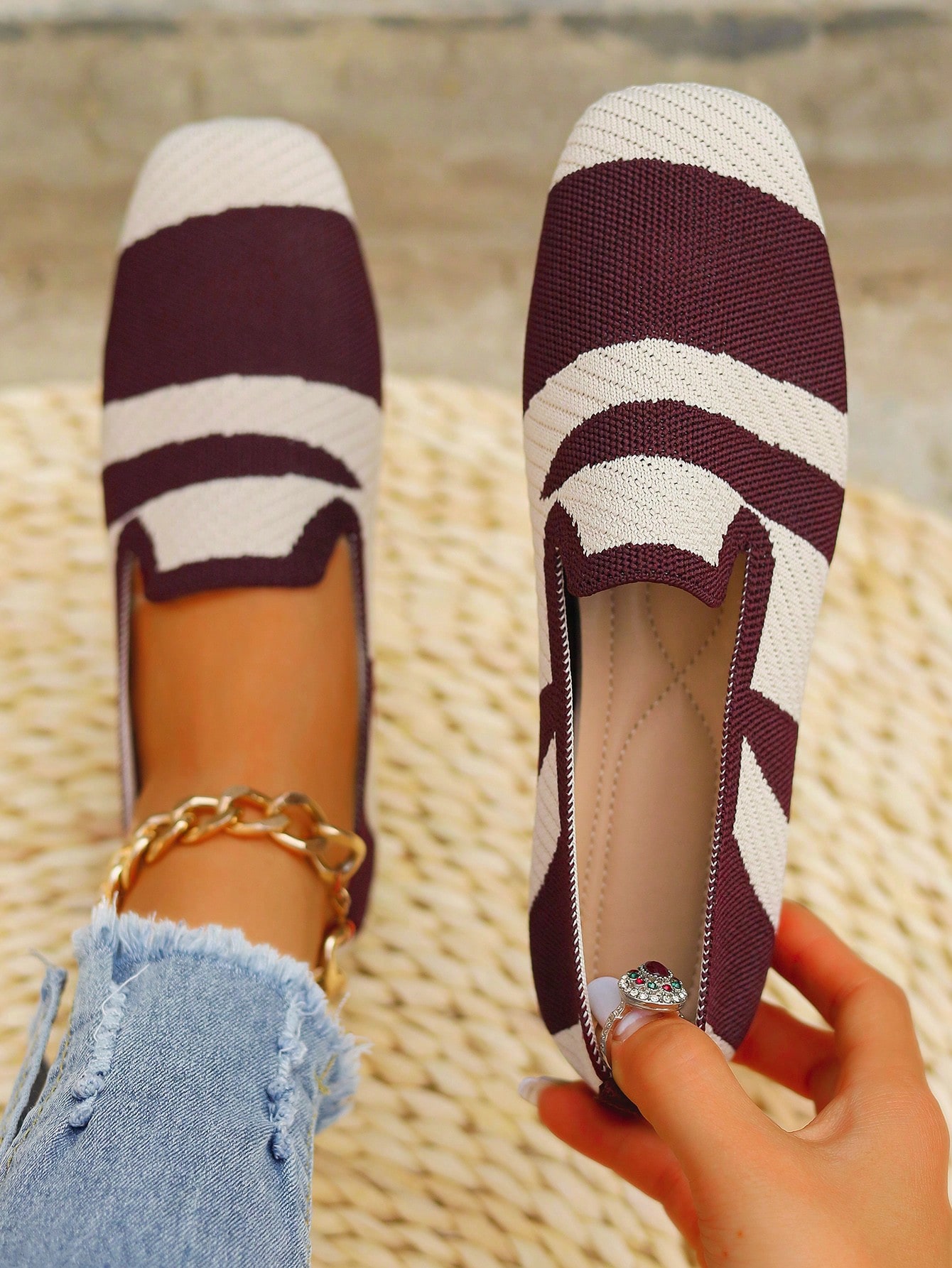 In Burgundy Women Flats