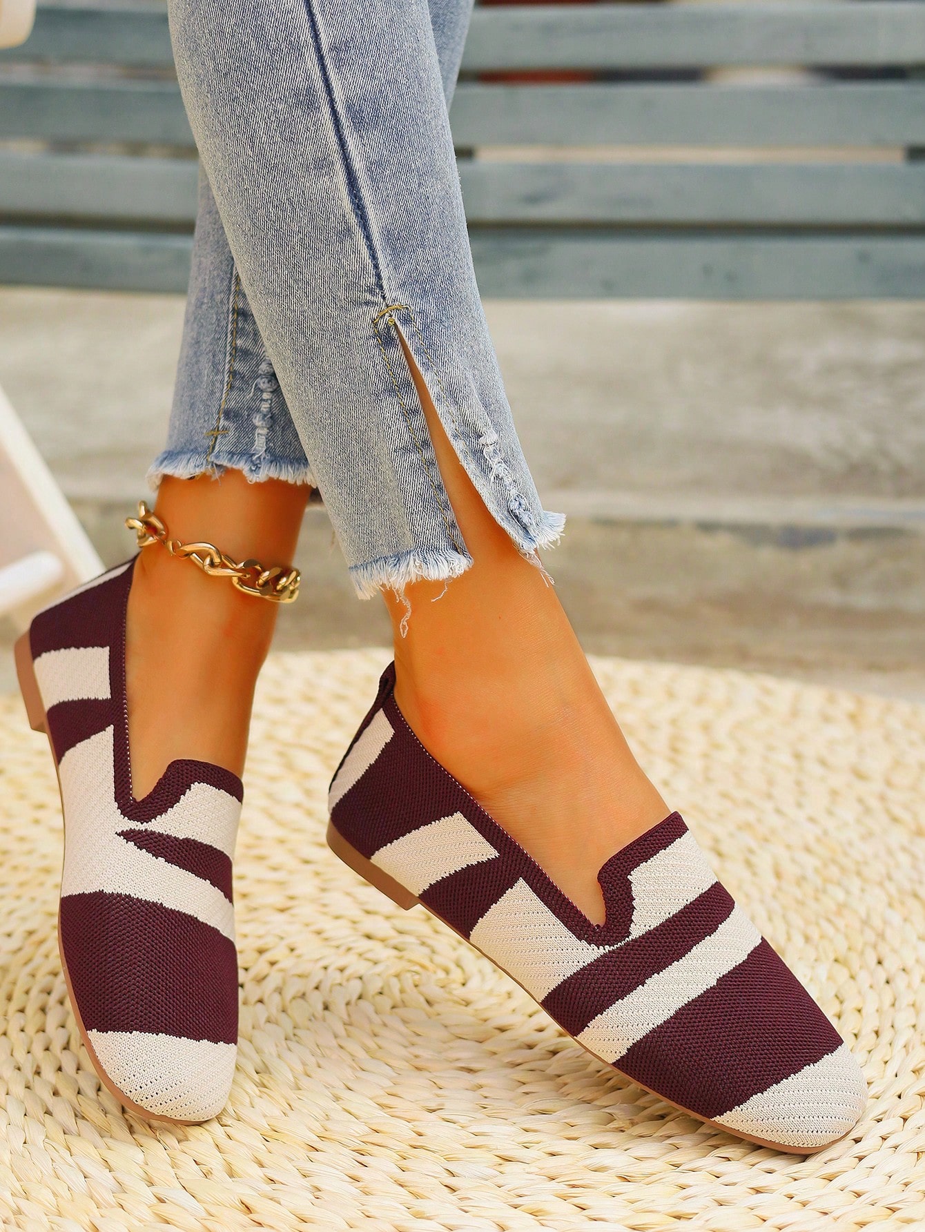 In Burgundy Women Flats