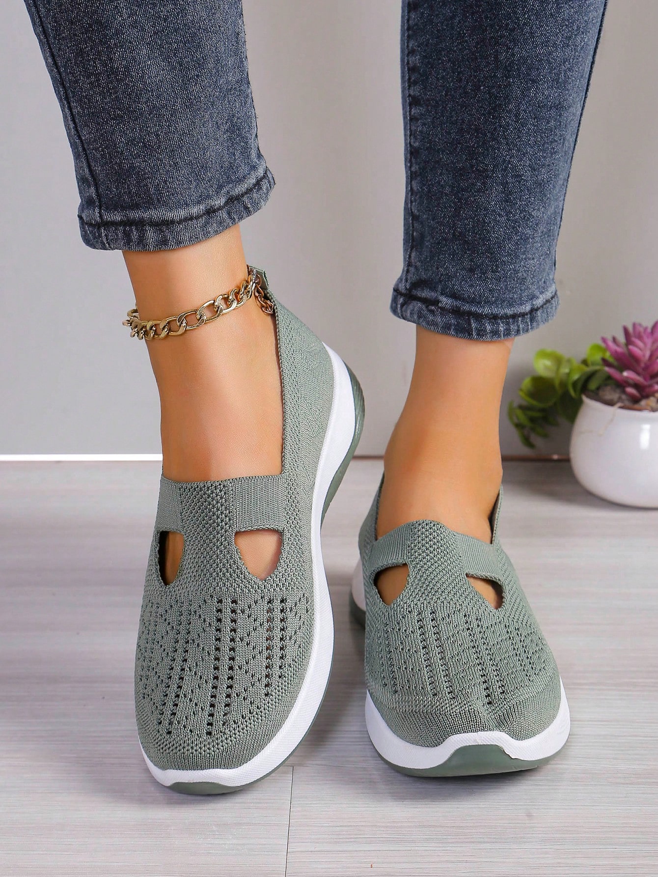 In Olive Green Women Shoes