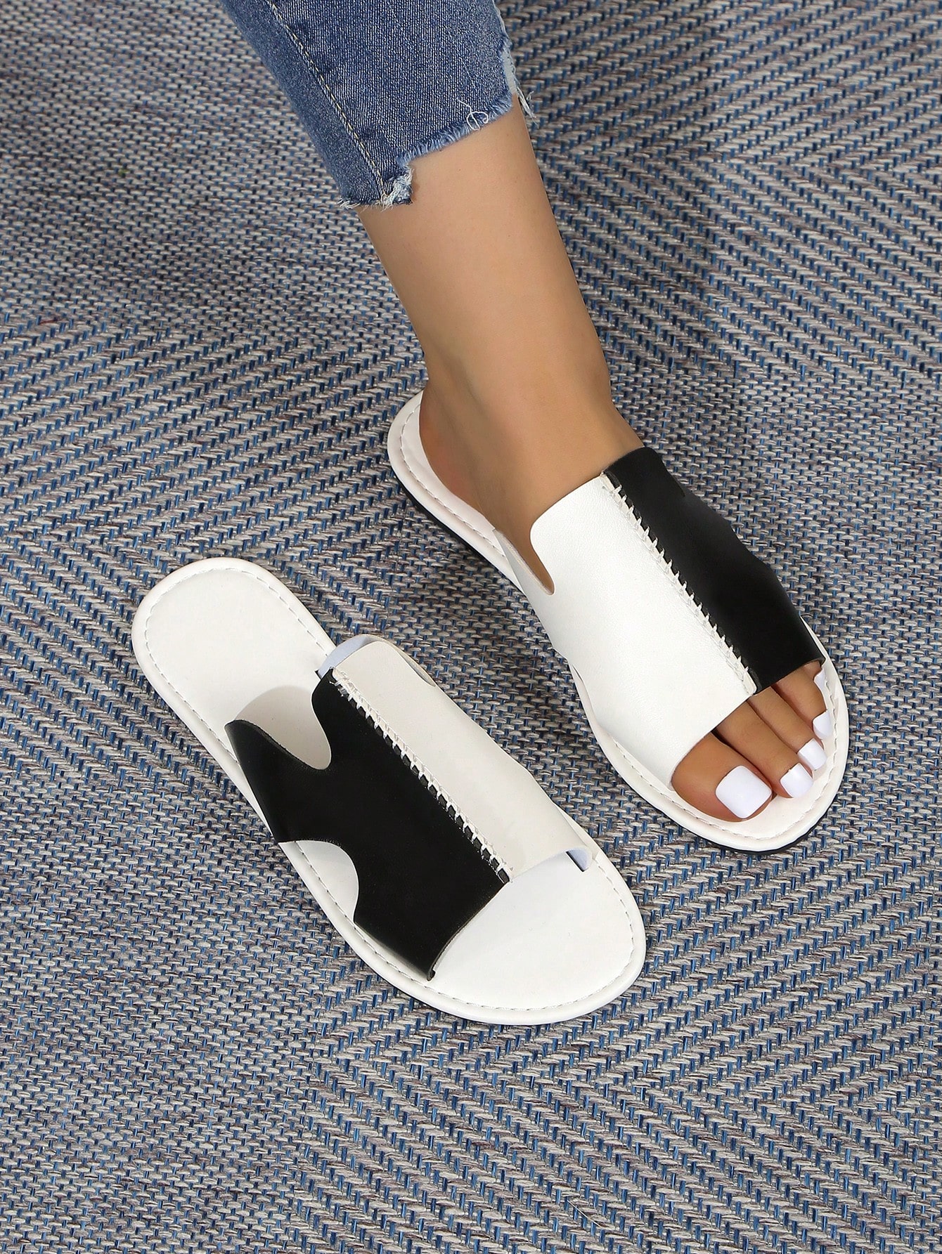 In Black and White Women Sandals