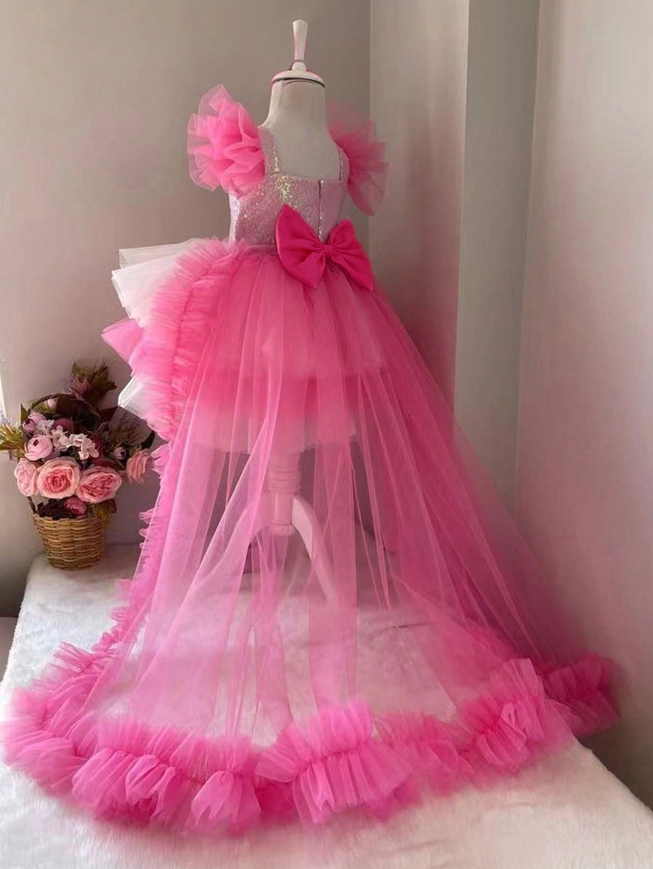 Young Girls Partywear