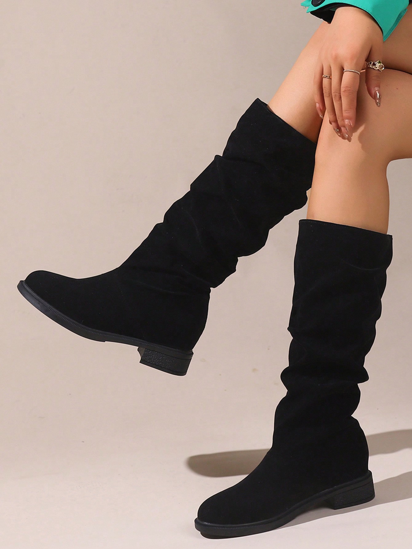 In Black Women Mid-Calf Boots