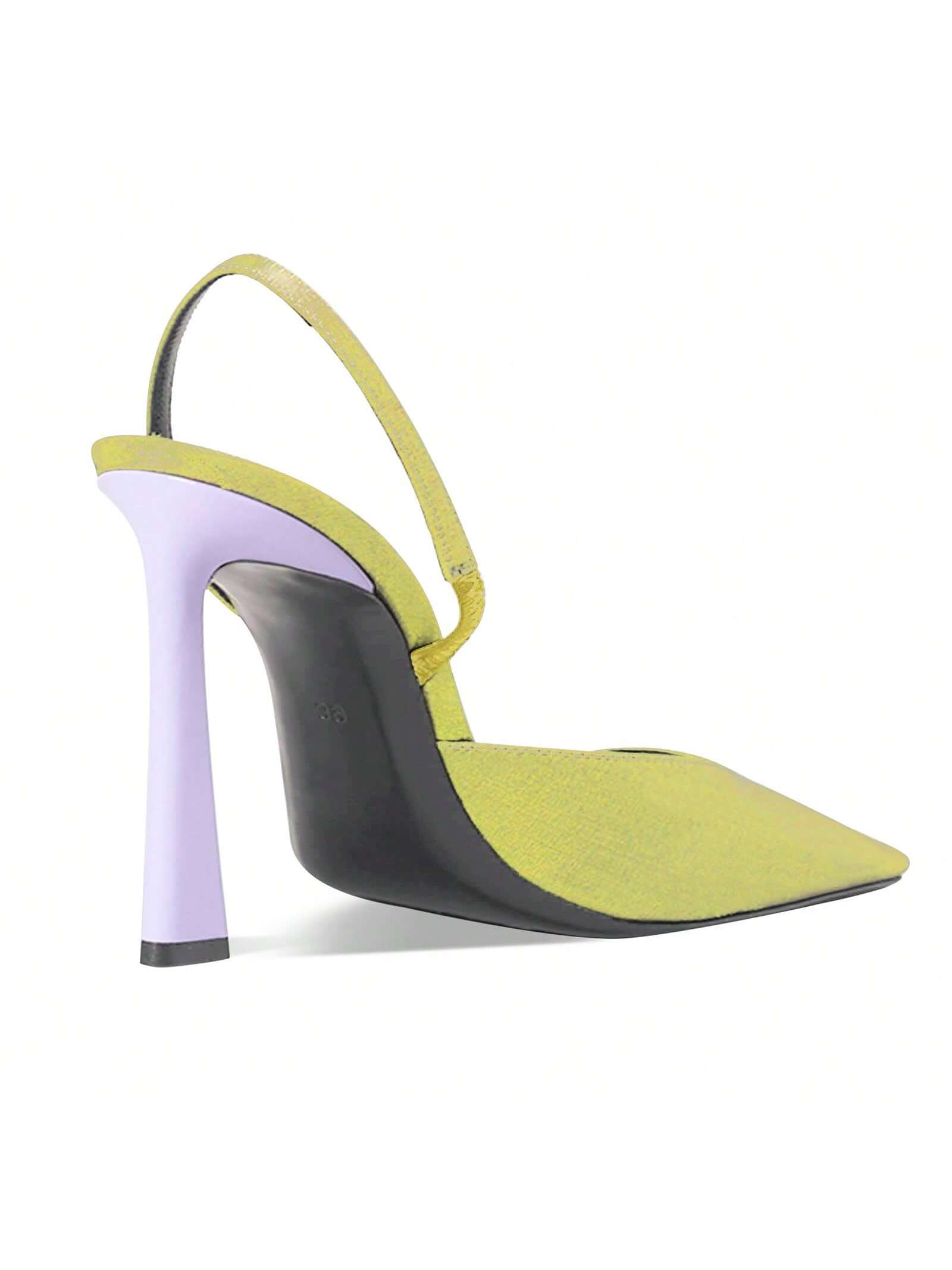 In Yellow Women Pumps