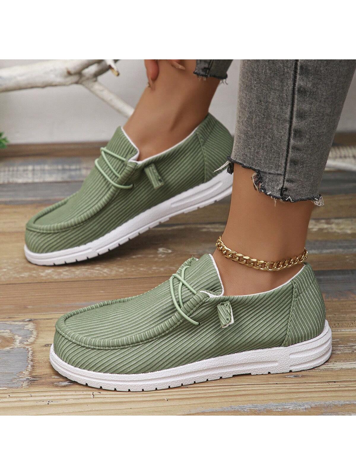 In Green Women Flats