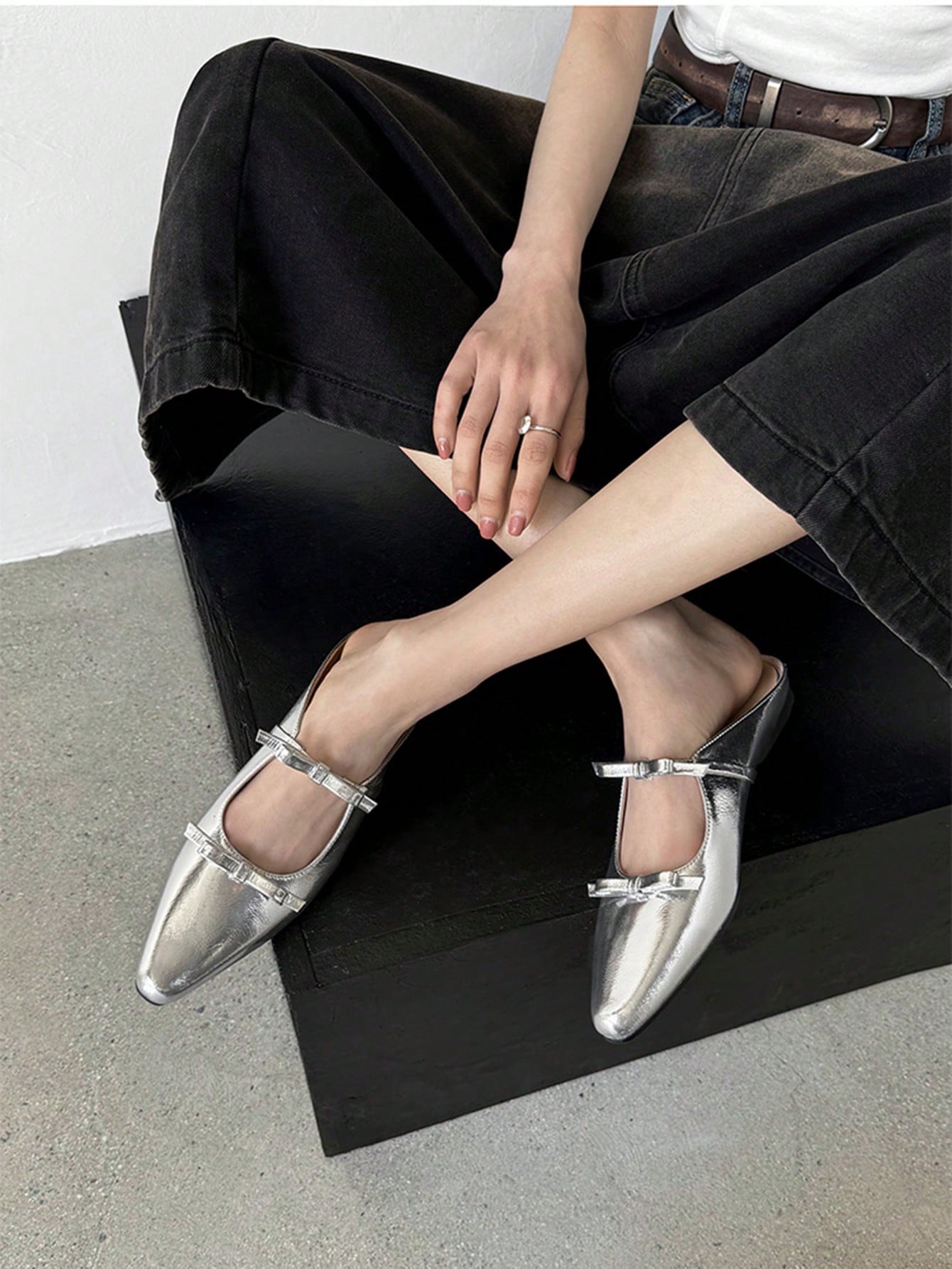 In Silver Women Flats