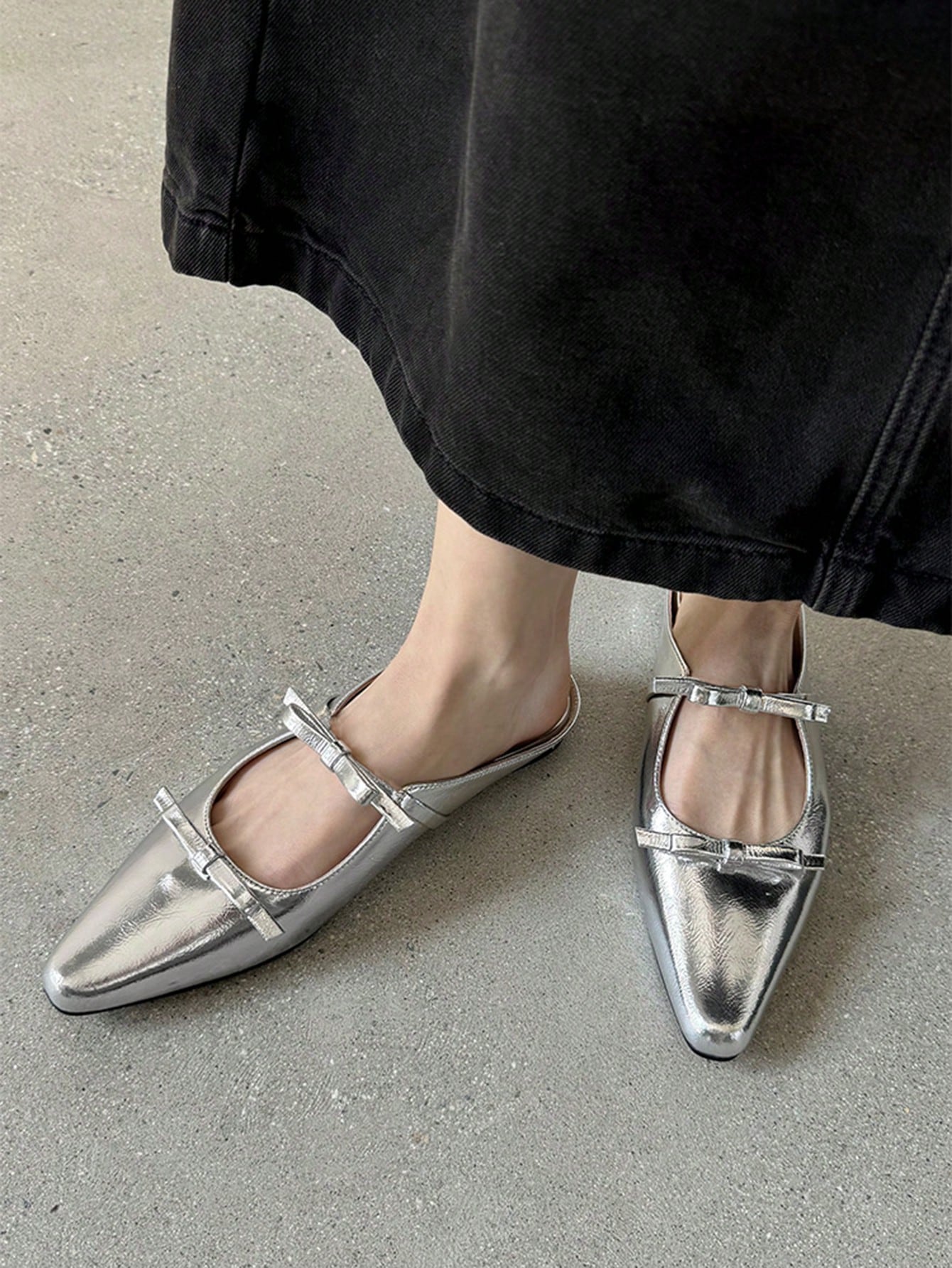 In Silver Women Flats