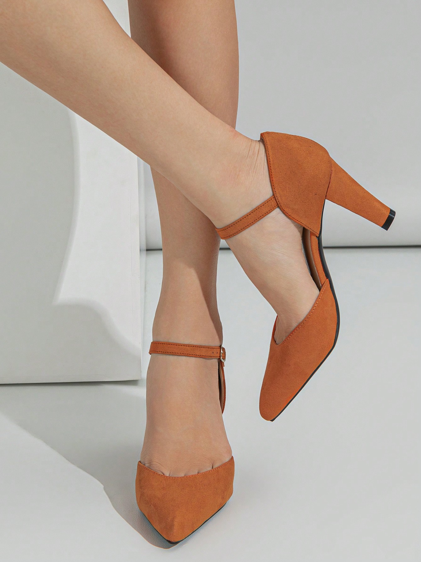 In Orange Women Pumps