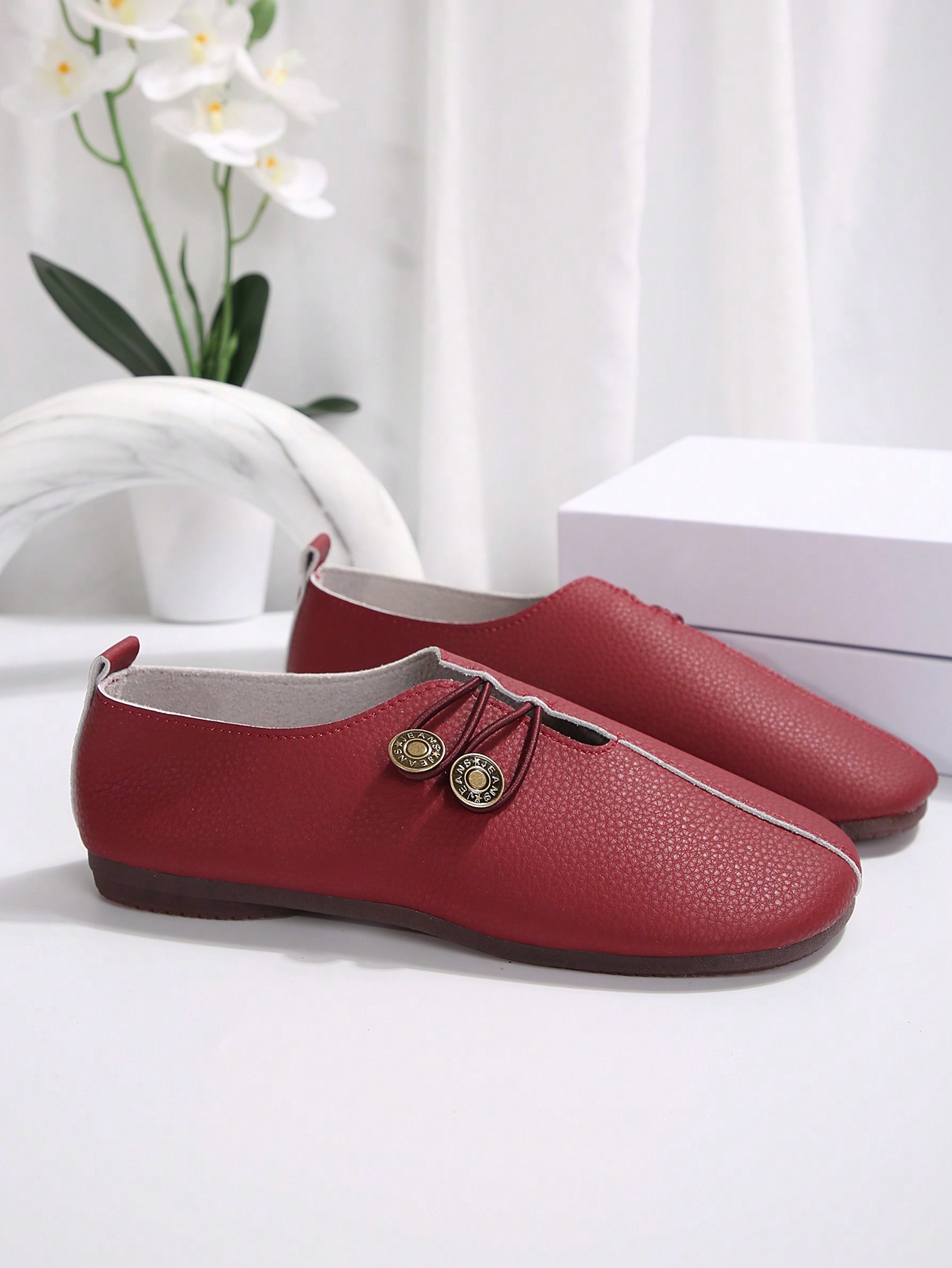 In Burgundy Women Flats