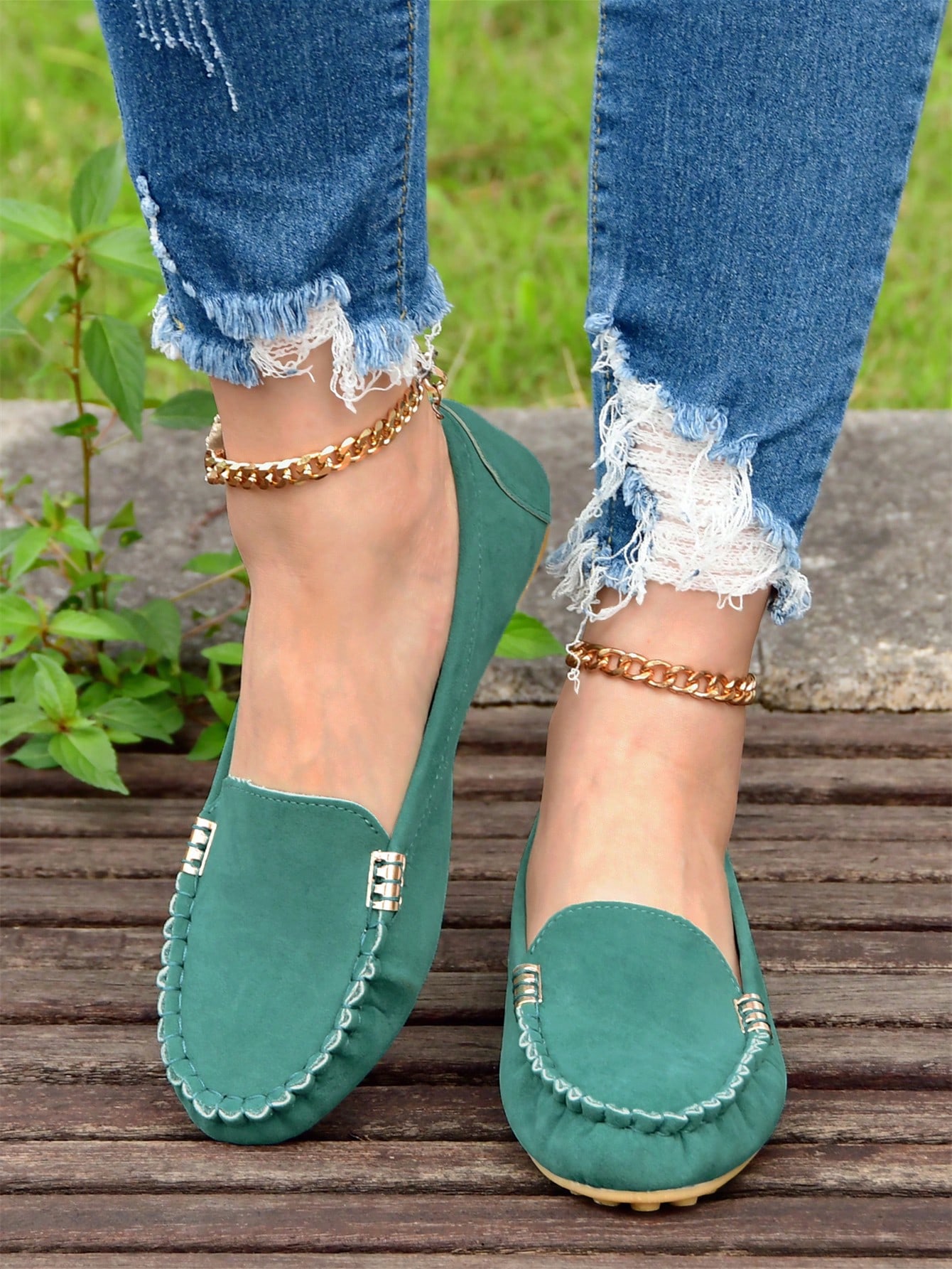 In Green Women Flats