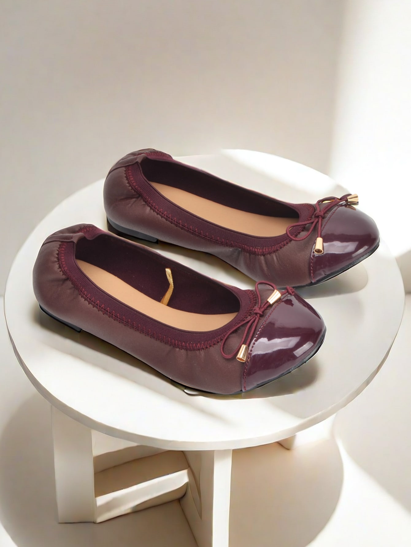 In Burgundy Women Flats