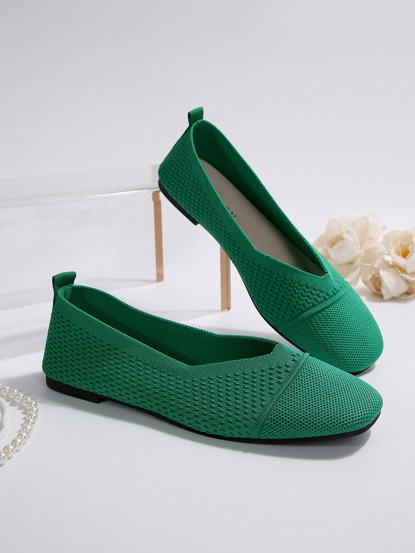 In Green Women Flats