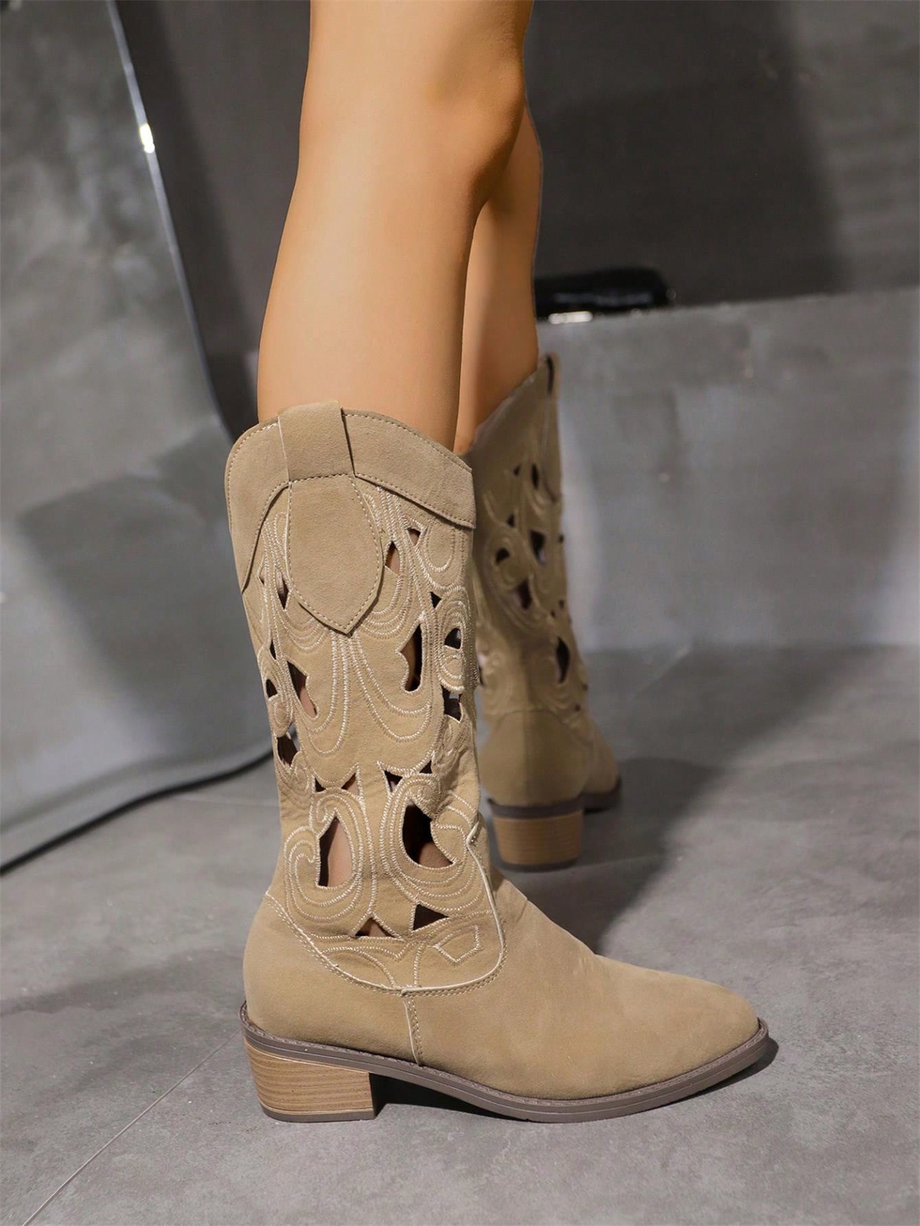 In Khaki Women Fashion Boots