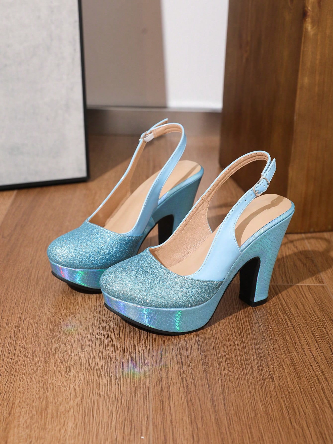 In Baby Blue Women Pumps