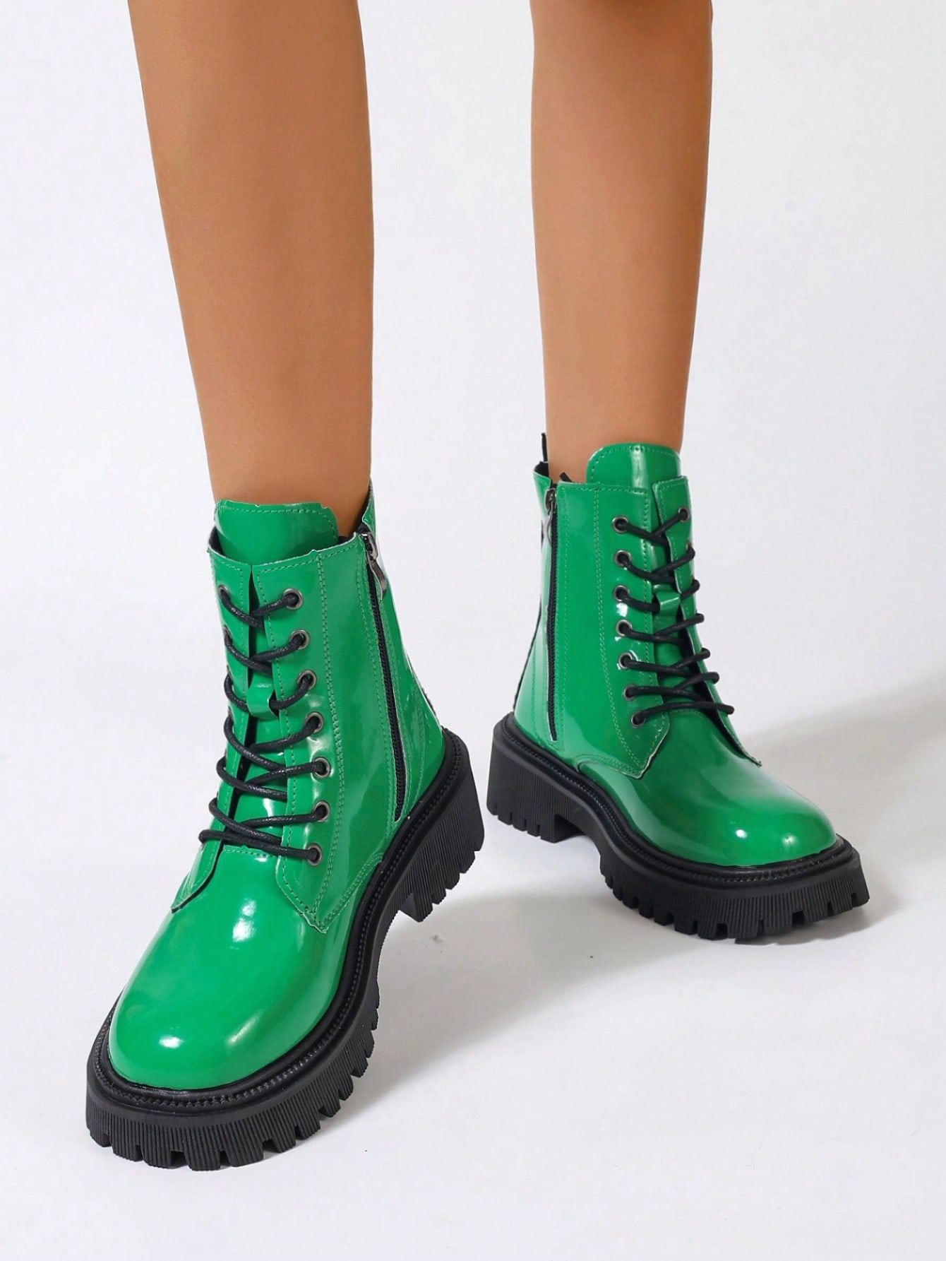 In Green Women Fashion Boots