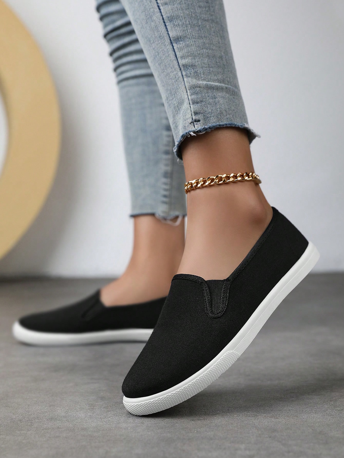 In Black and White Women Flats