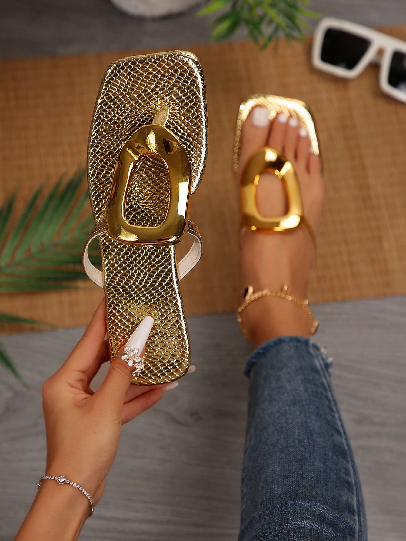 In Gold Women Shoes