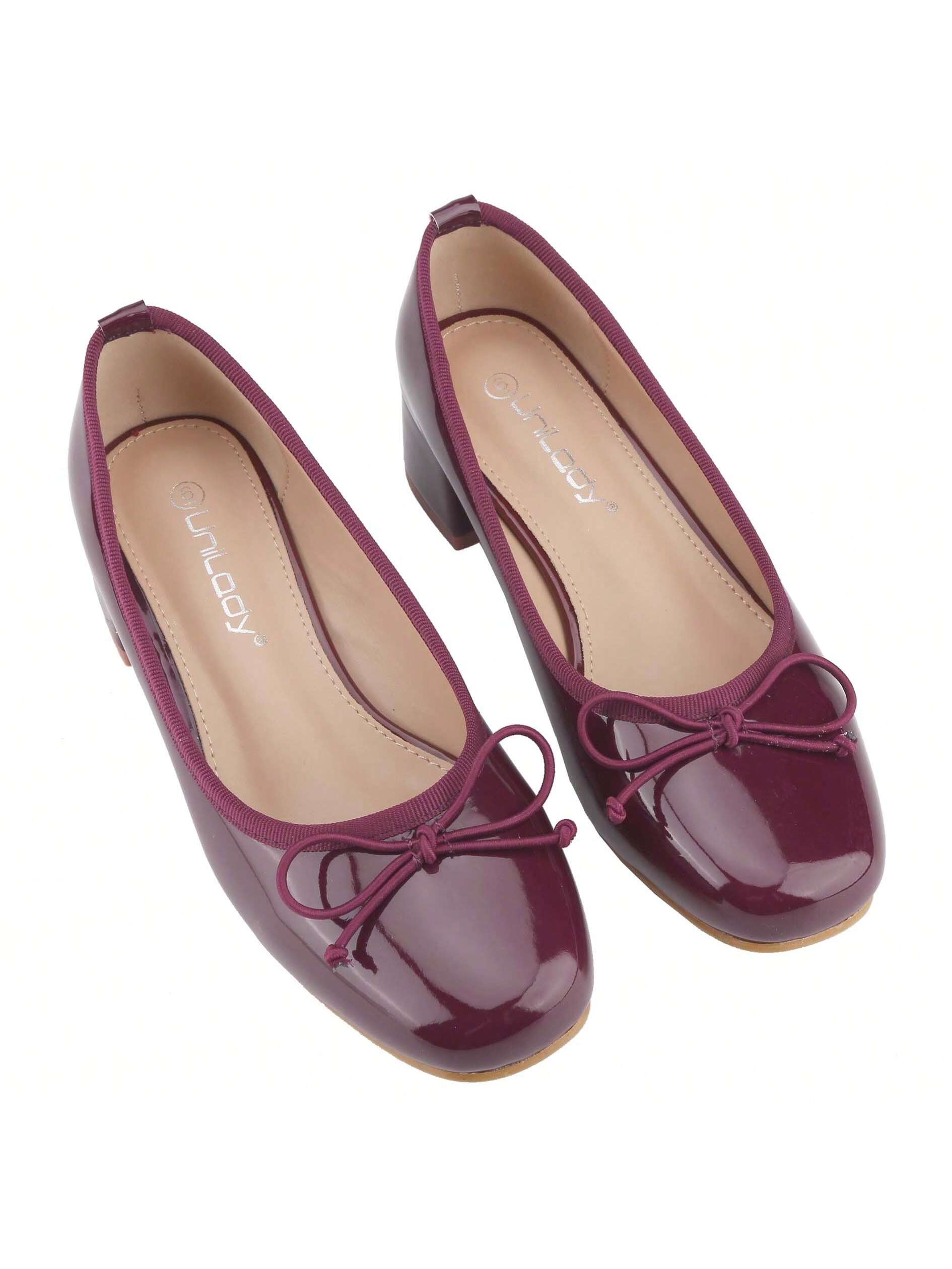 In Burgundy Women Pumps