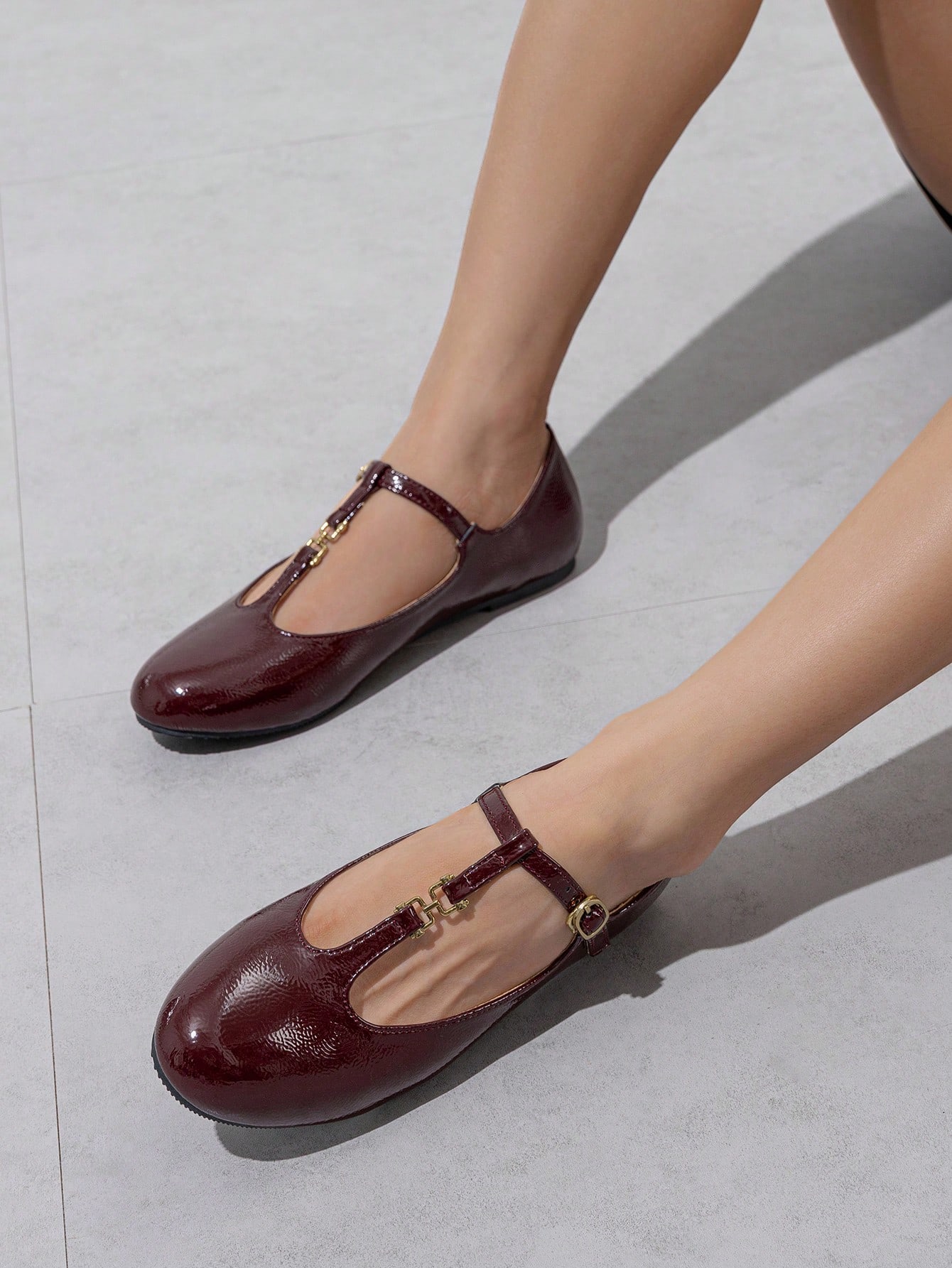 In Burgundy Women Flats