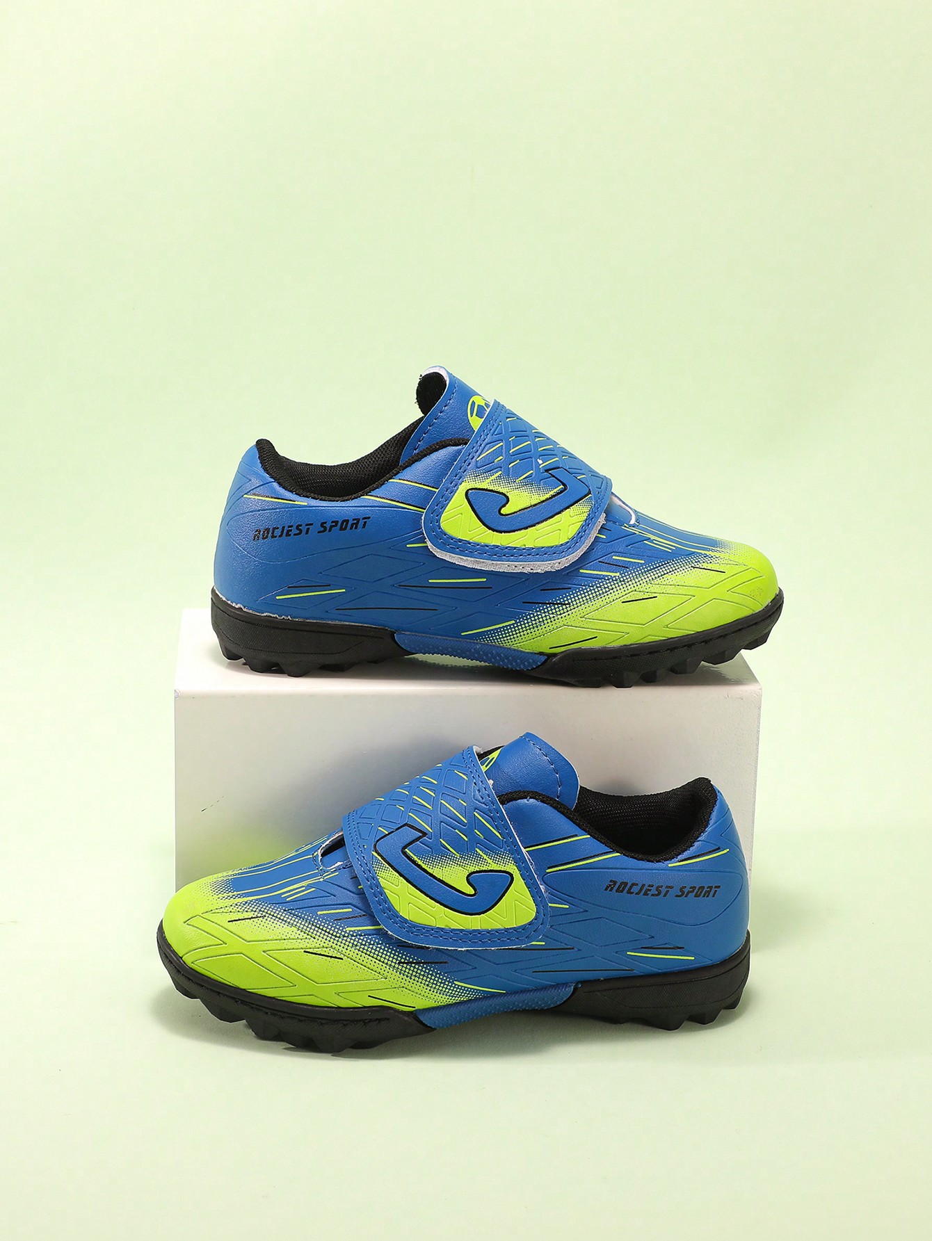 Kids Soccer Shoes