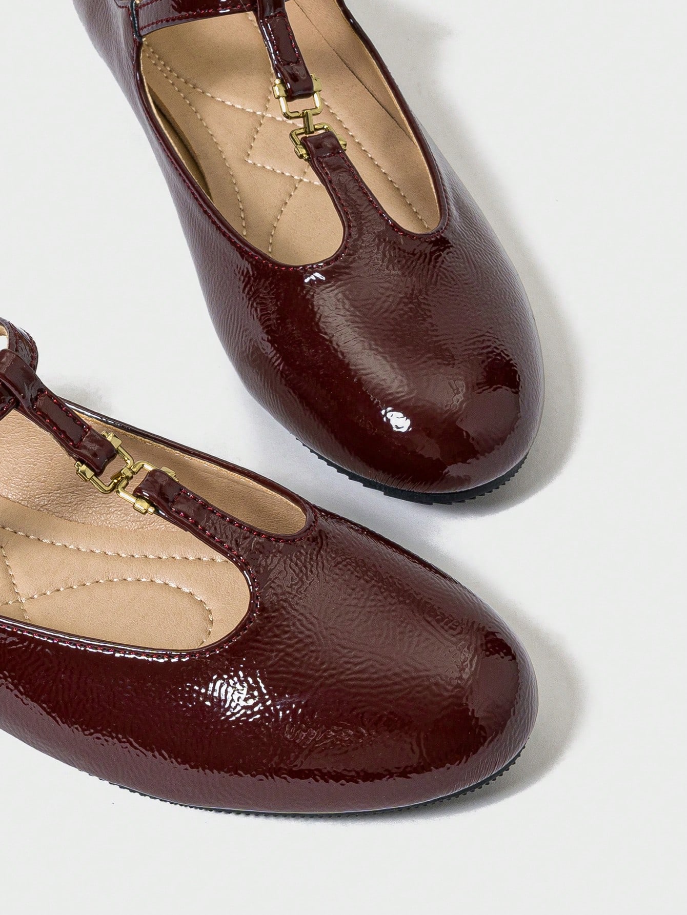 In Burgundy Women Flats