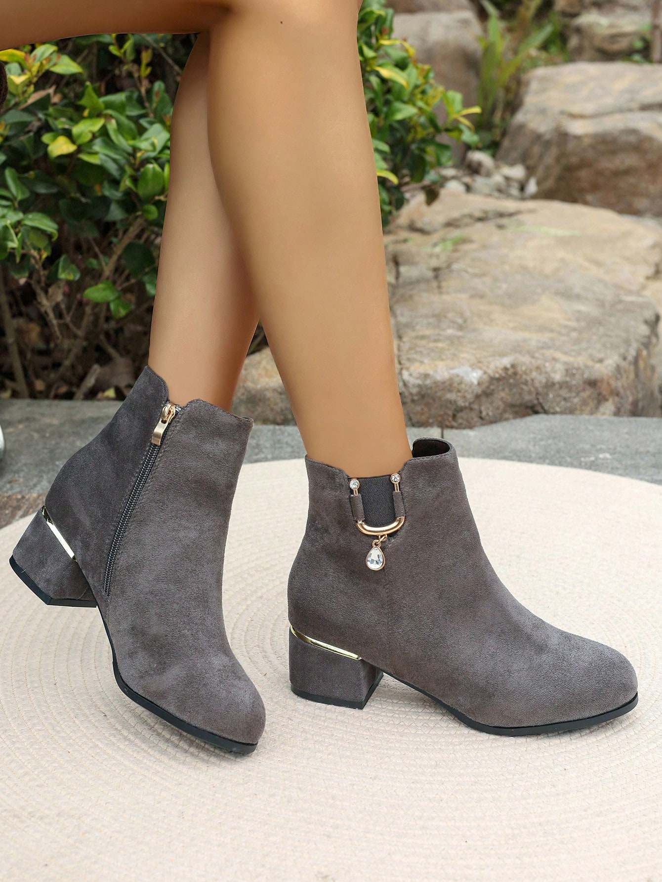 In Grey Women Ankle Boots & Booties