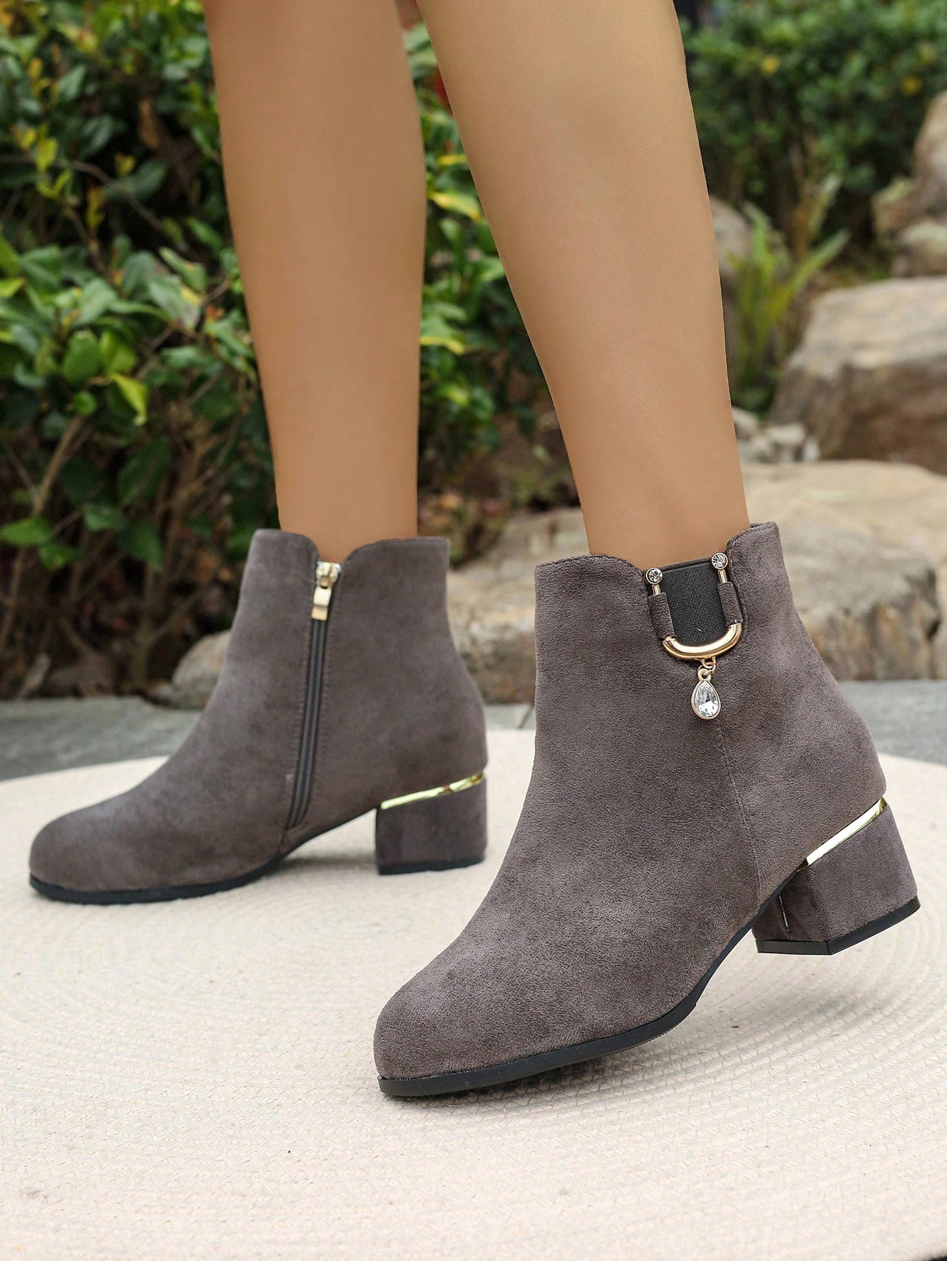 In Grey Women Ankle Boots & Booties