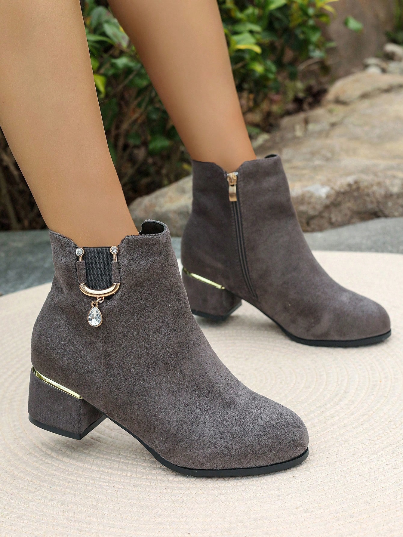 In Grey Women Ankle Boots & Booties