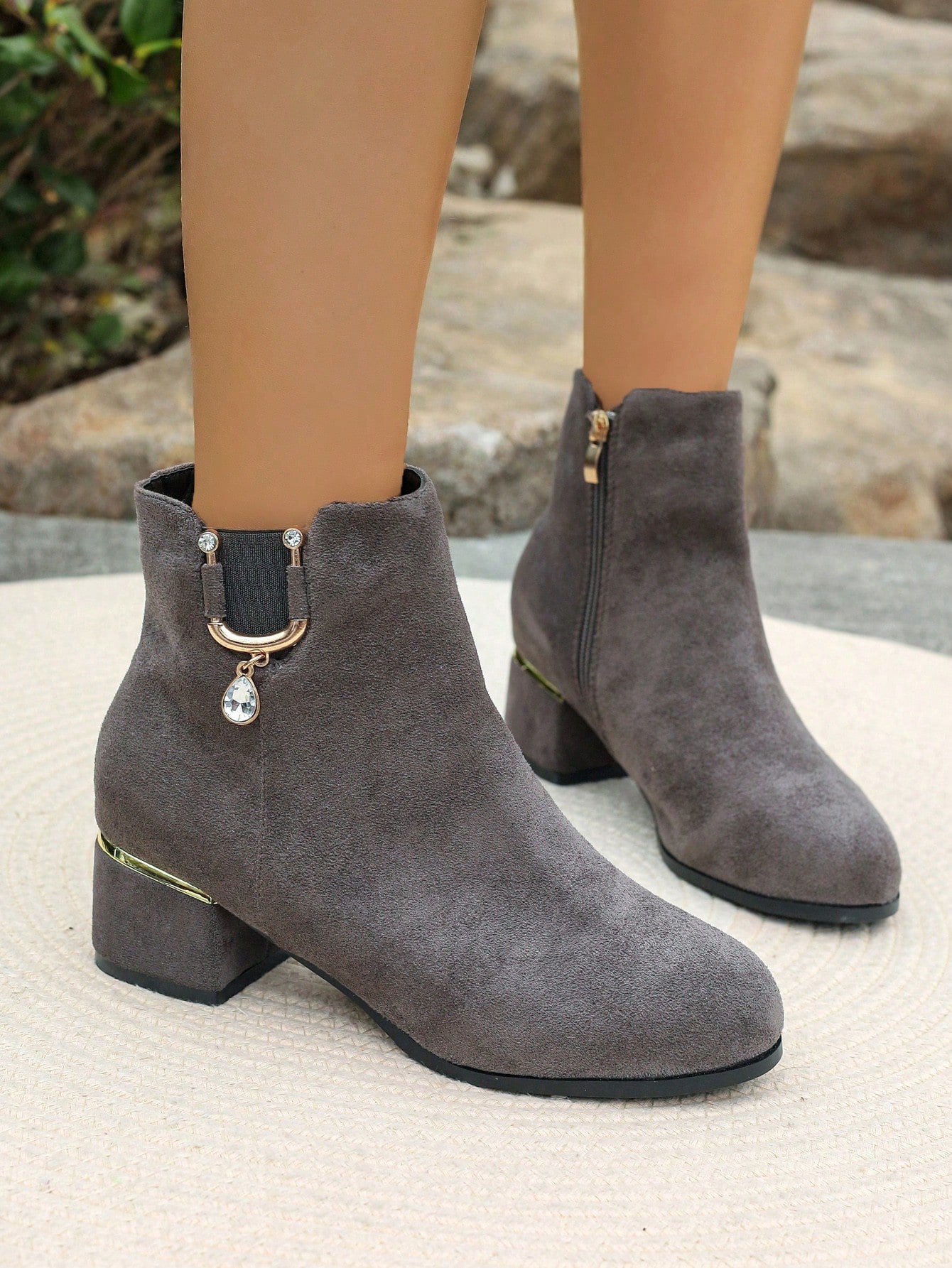 In Grey Women Ankle Boots & Booties