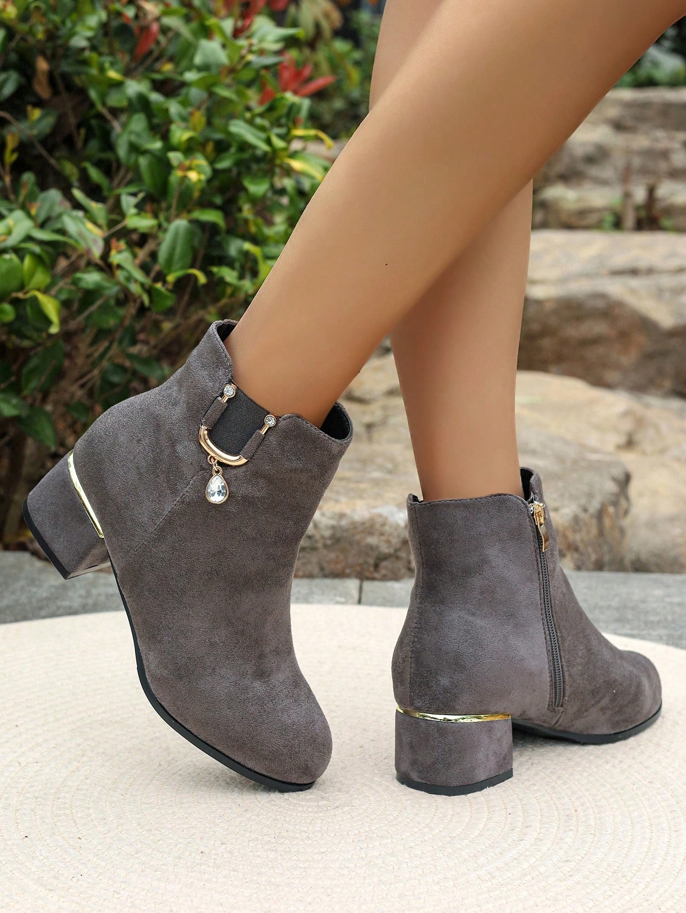 In Grey Women Ankle Boots & Booties