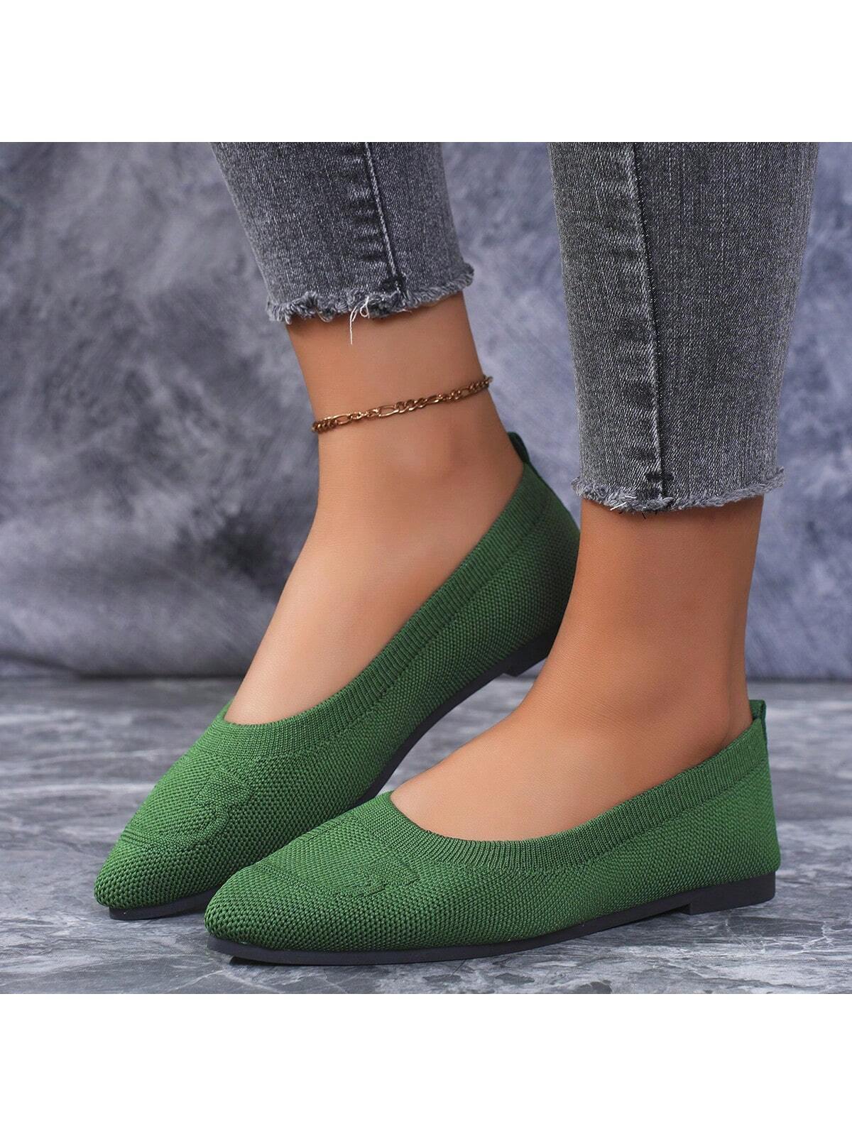 In Green Women Flats