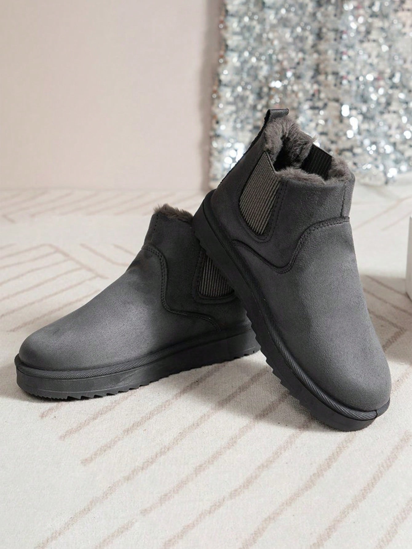 In Grey Women Ankle Boots & Booties