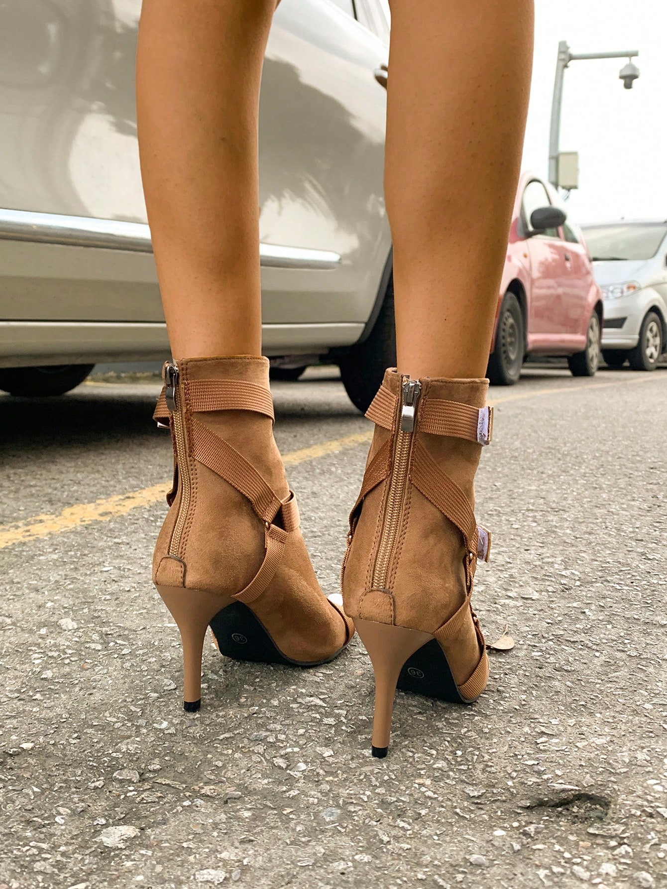 In Khaki Women Fashion Boots