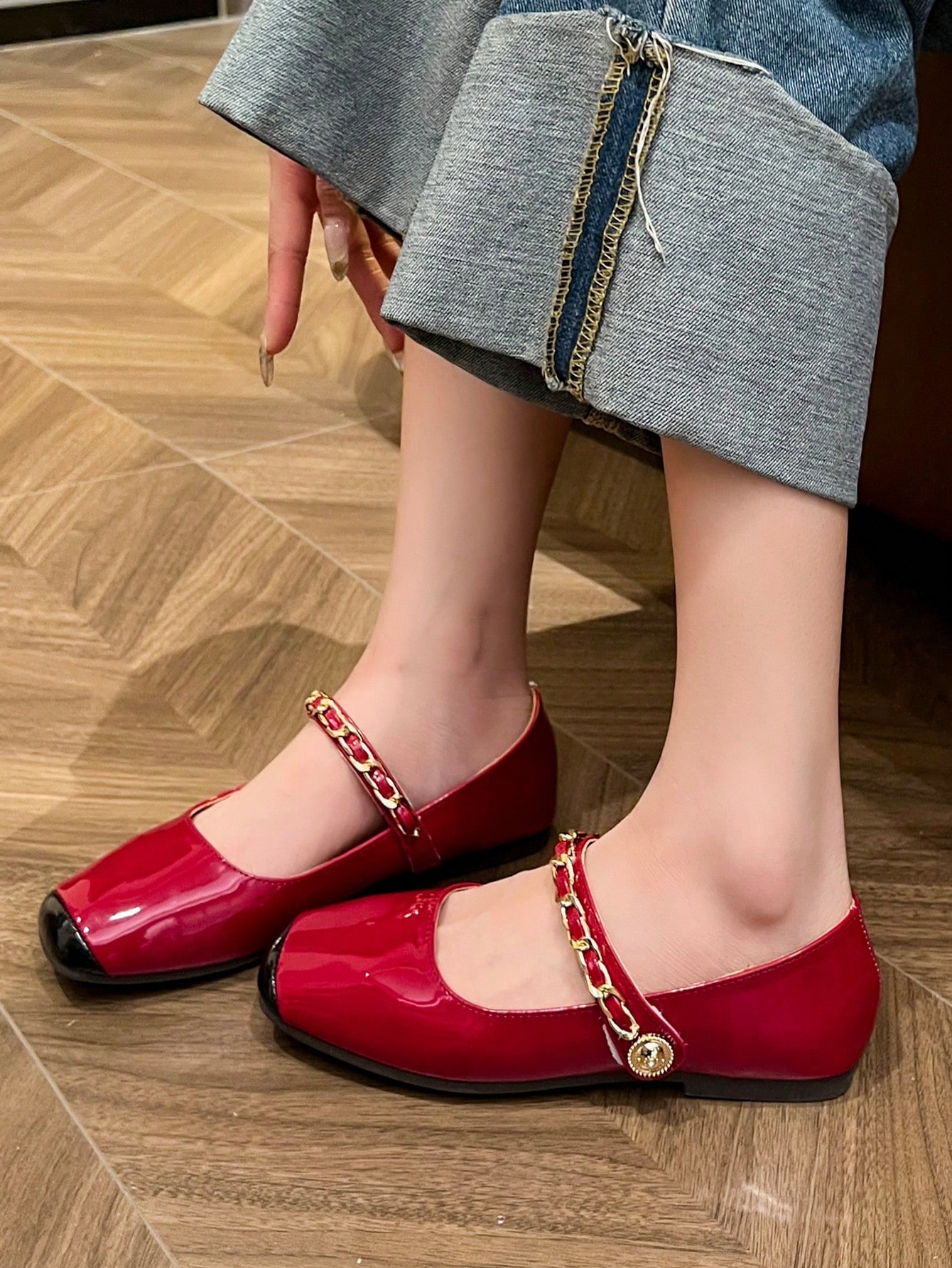 In Burgundy Women Flats